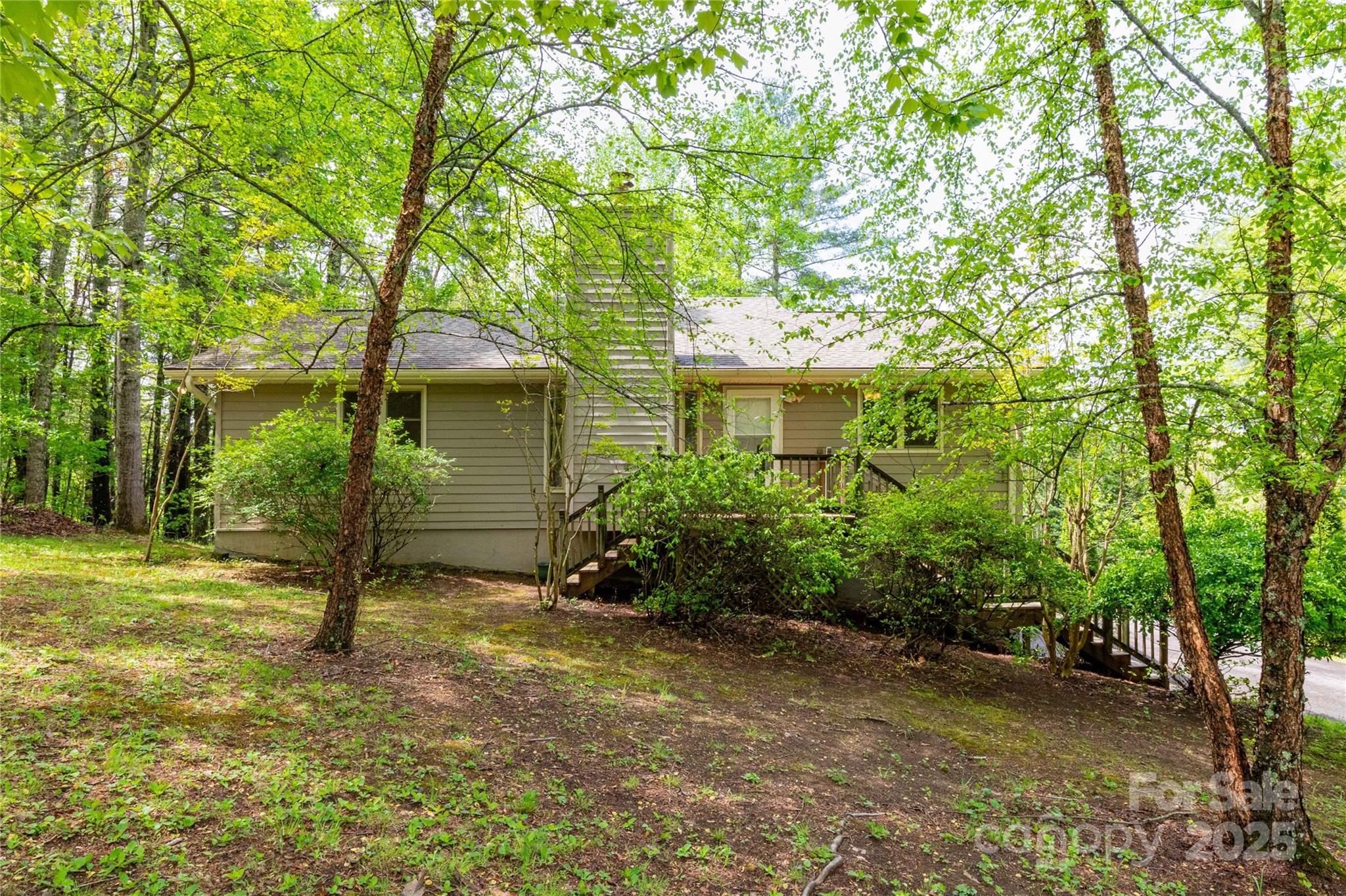 99 Sequoyah Hills Drive Property Photo