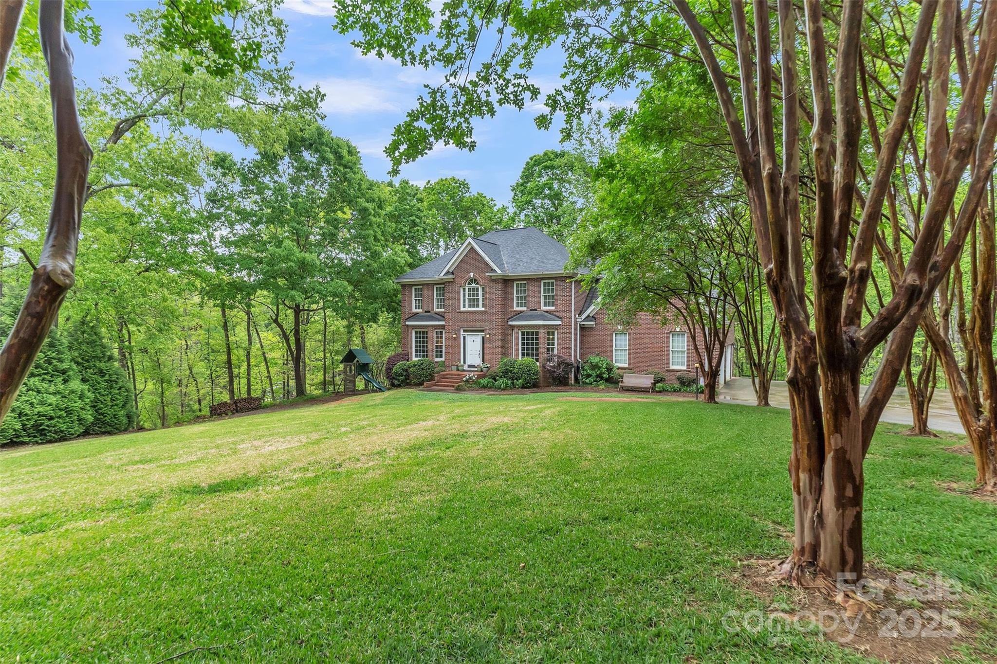 136 Dogwood Lane Property Photo 1