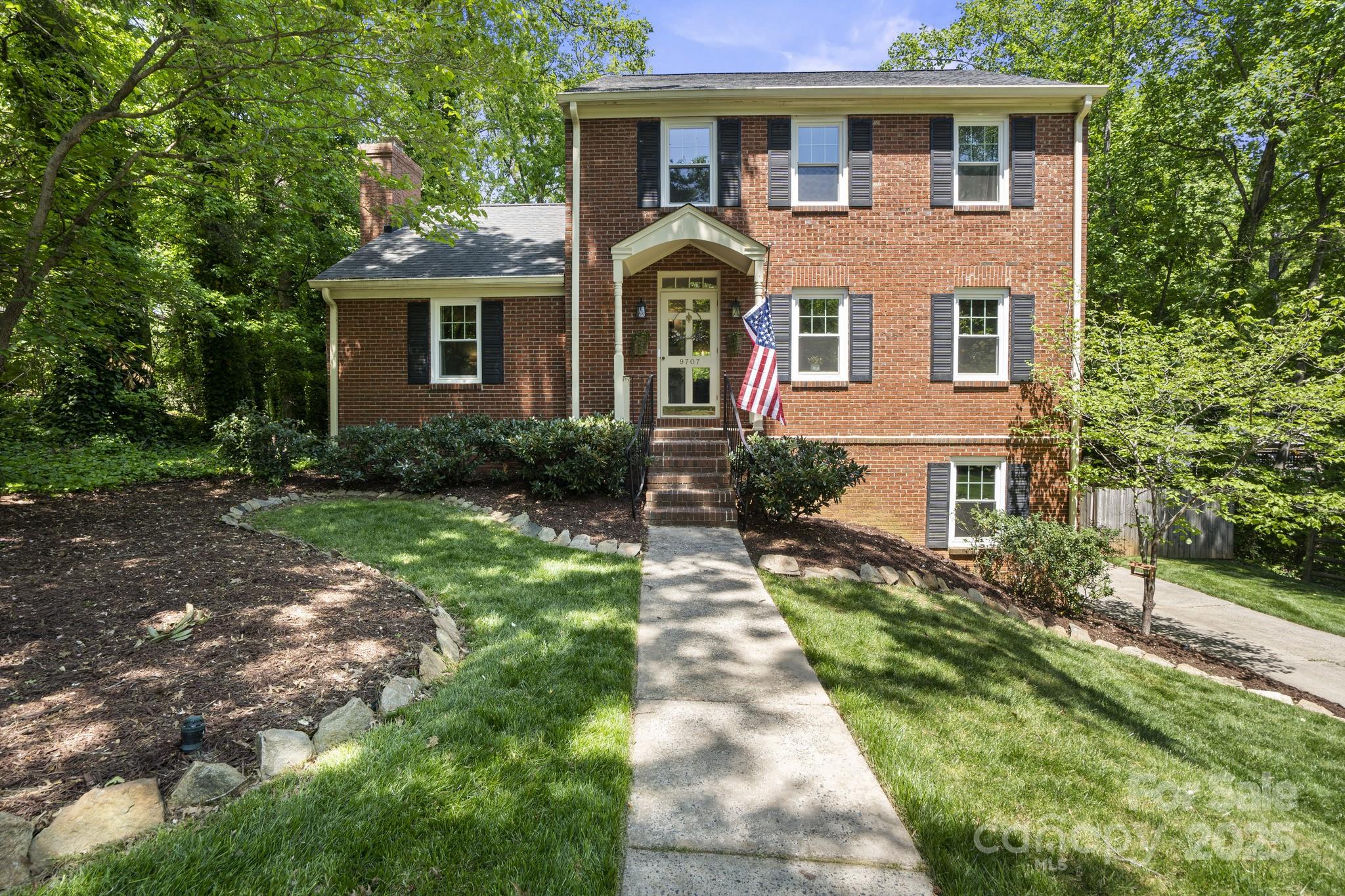 9707 Enid Lane Property Photo
