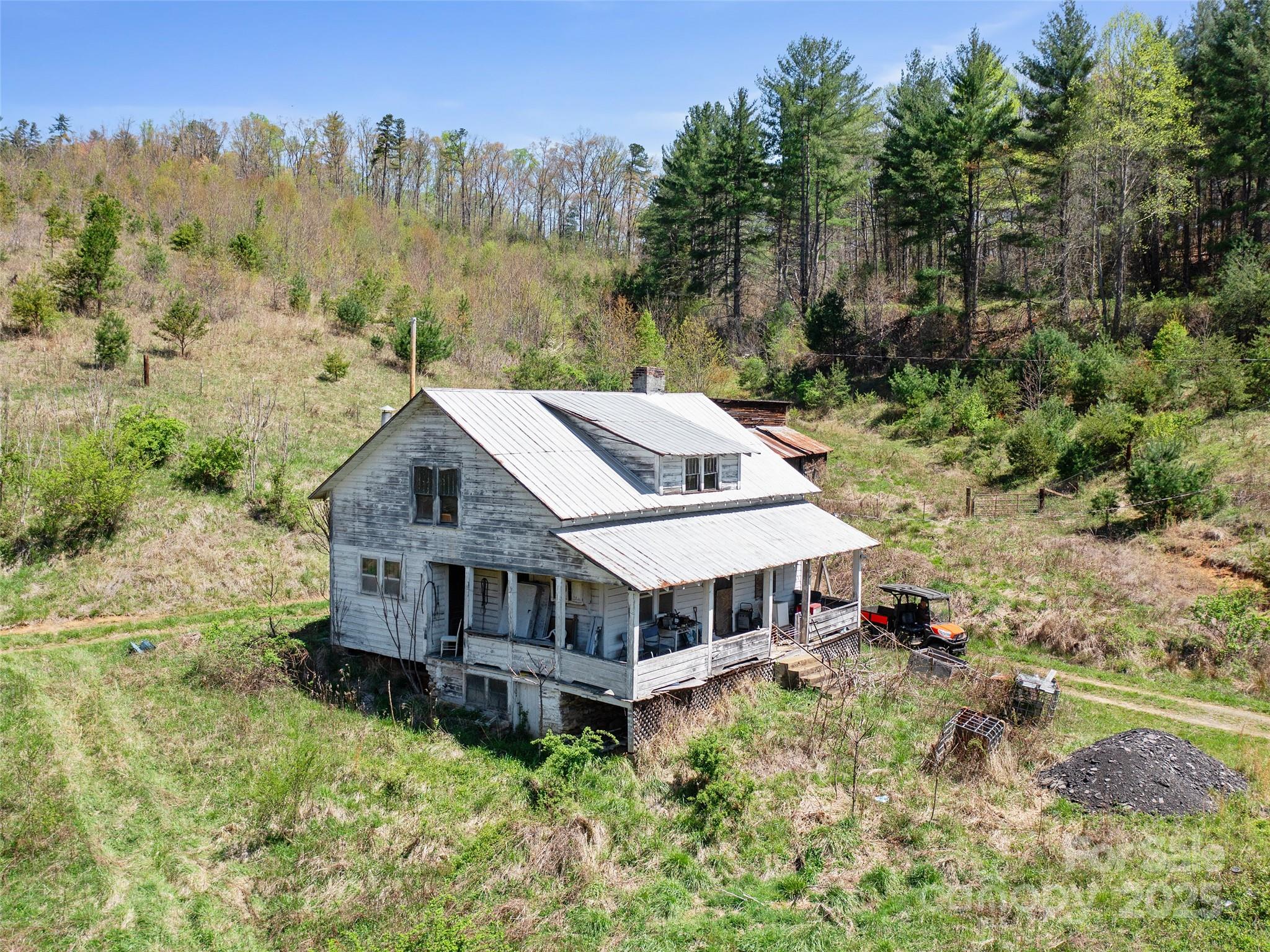 6370 Meadows Town Road Property Photo 16