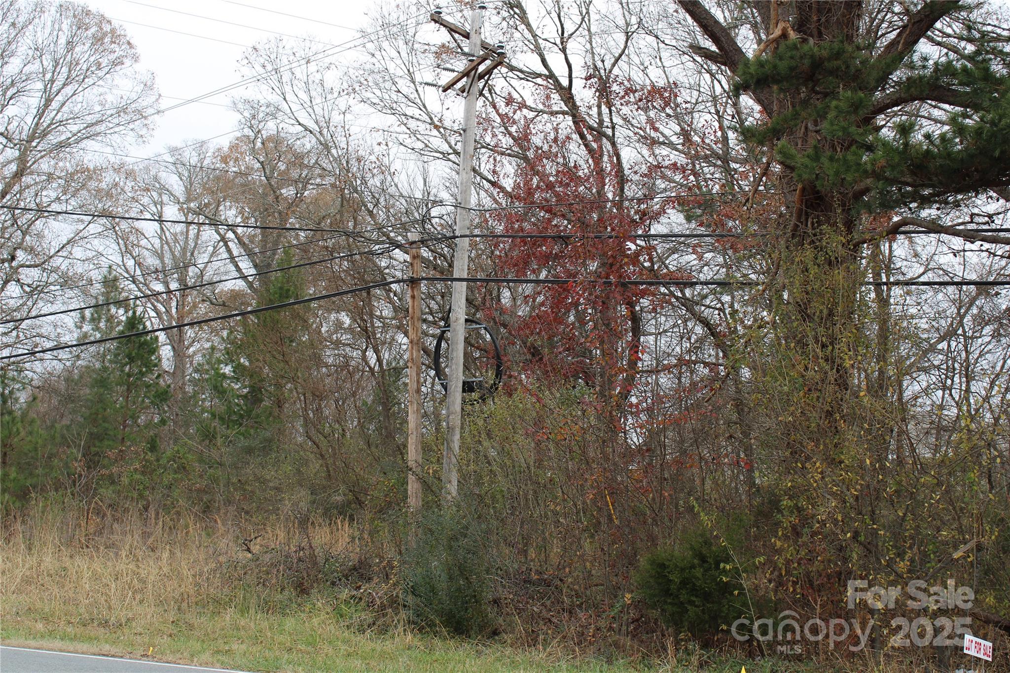 12400 Beatties Ford Road Property Photo 4