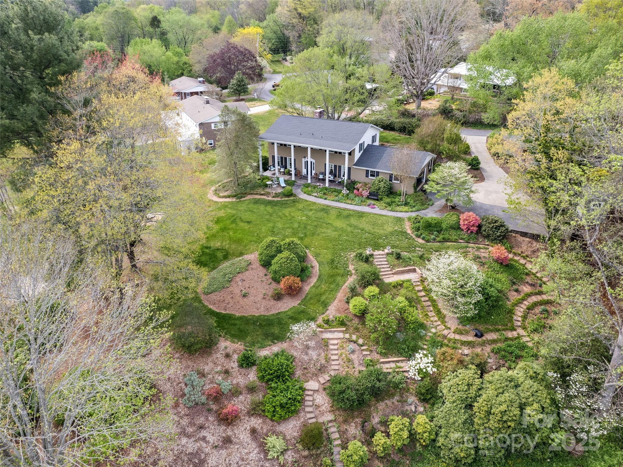 60 Club Knoll Avenue Property Photo 3