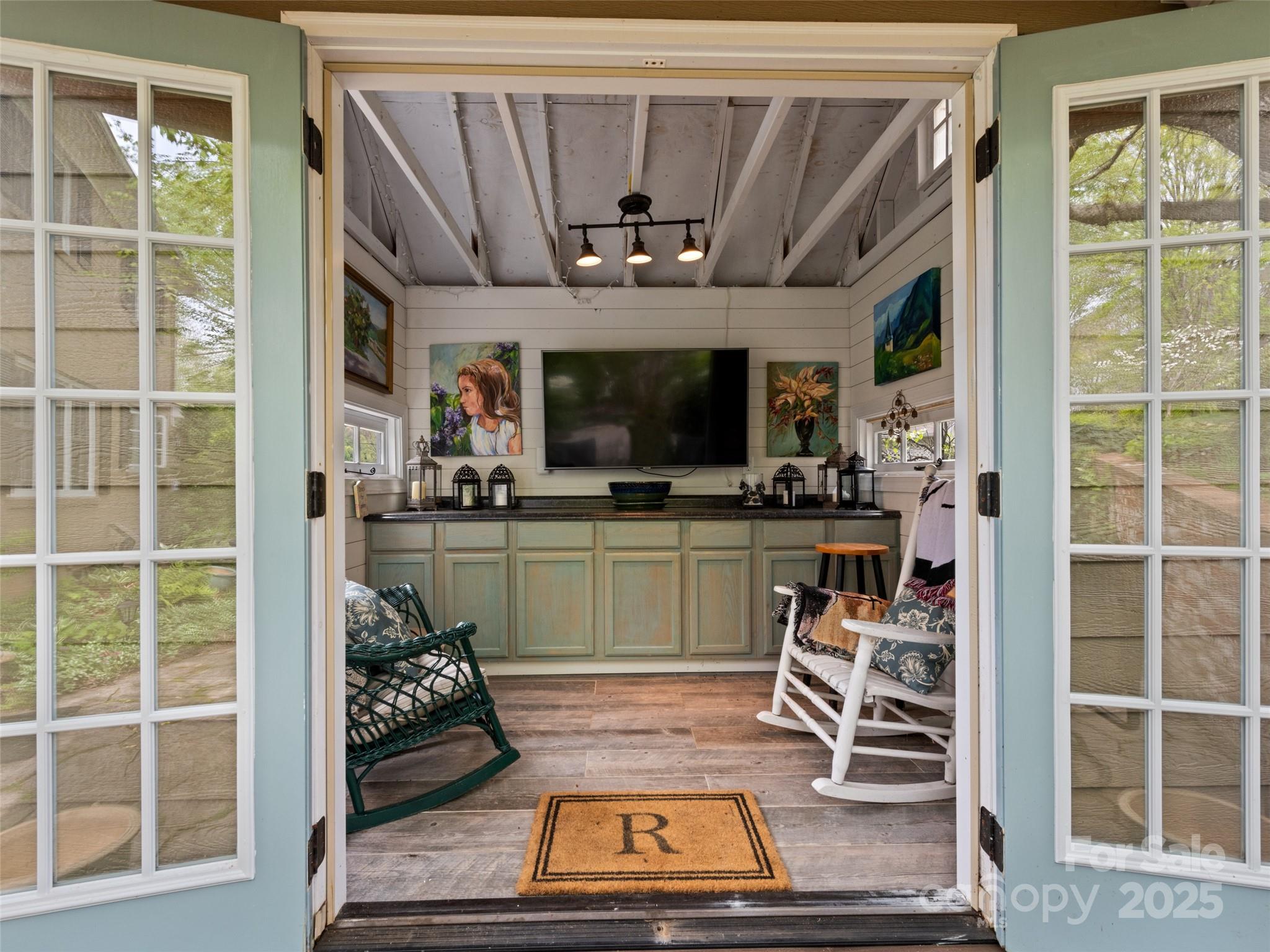 60 Club Knoll Avenue Property Photo 13