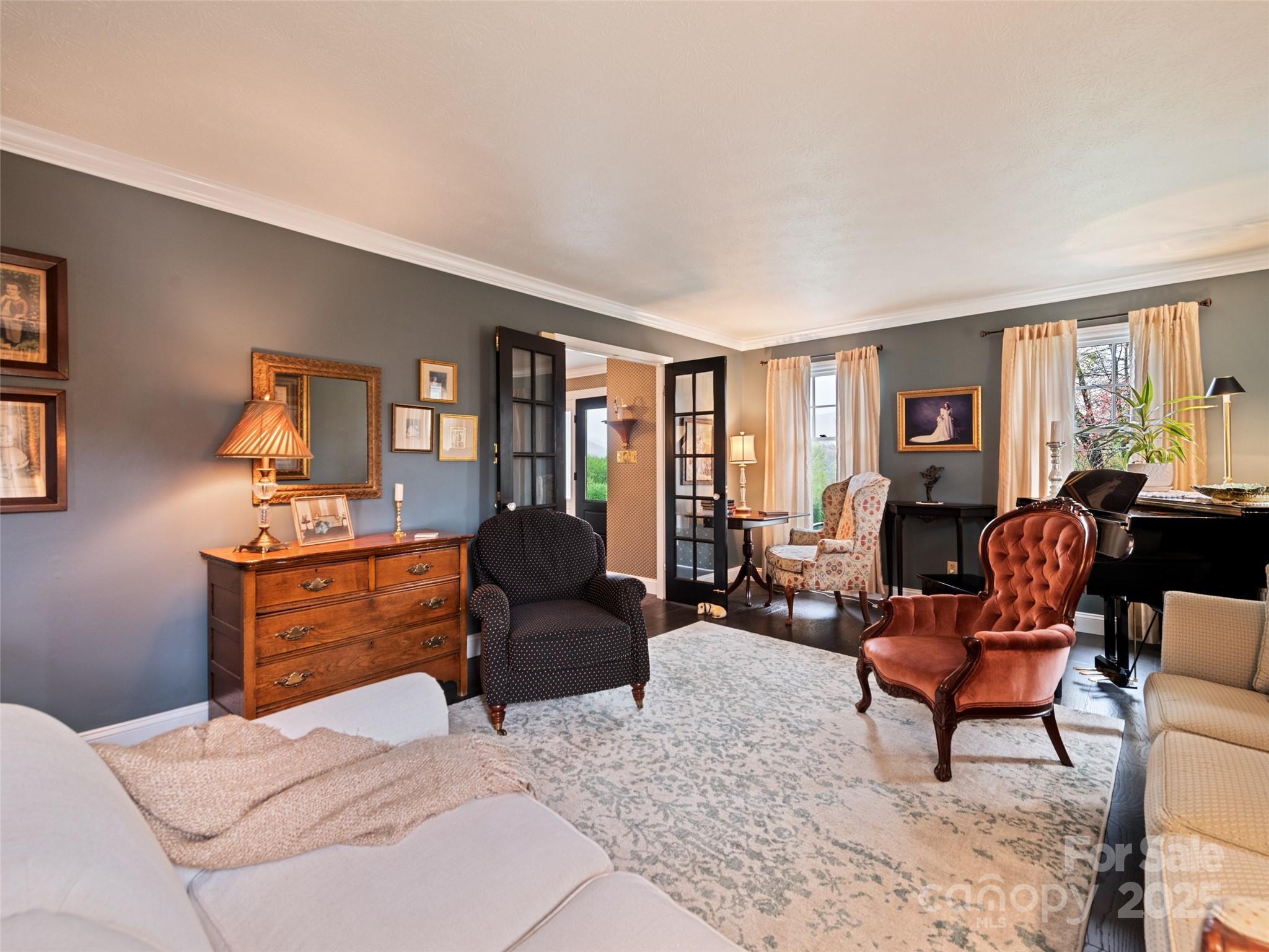 60 Club Knoll Avenue Property Photo 35