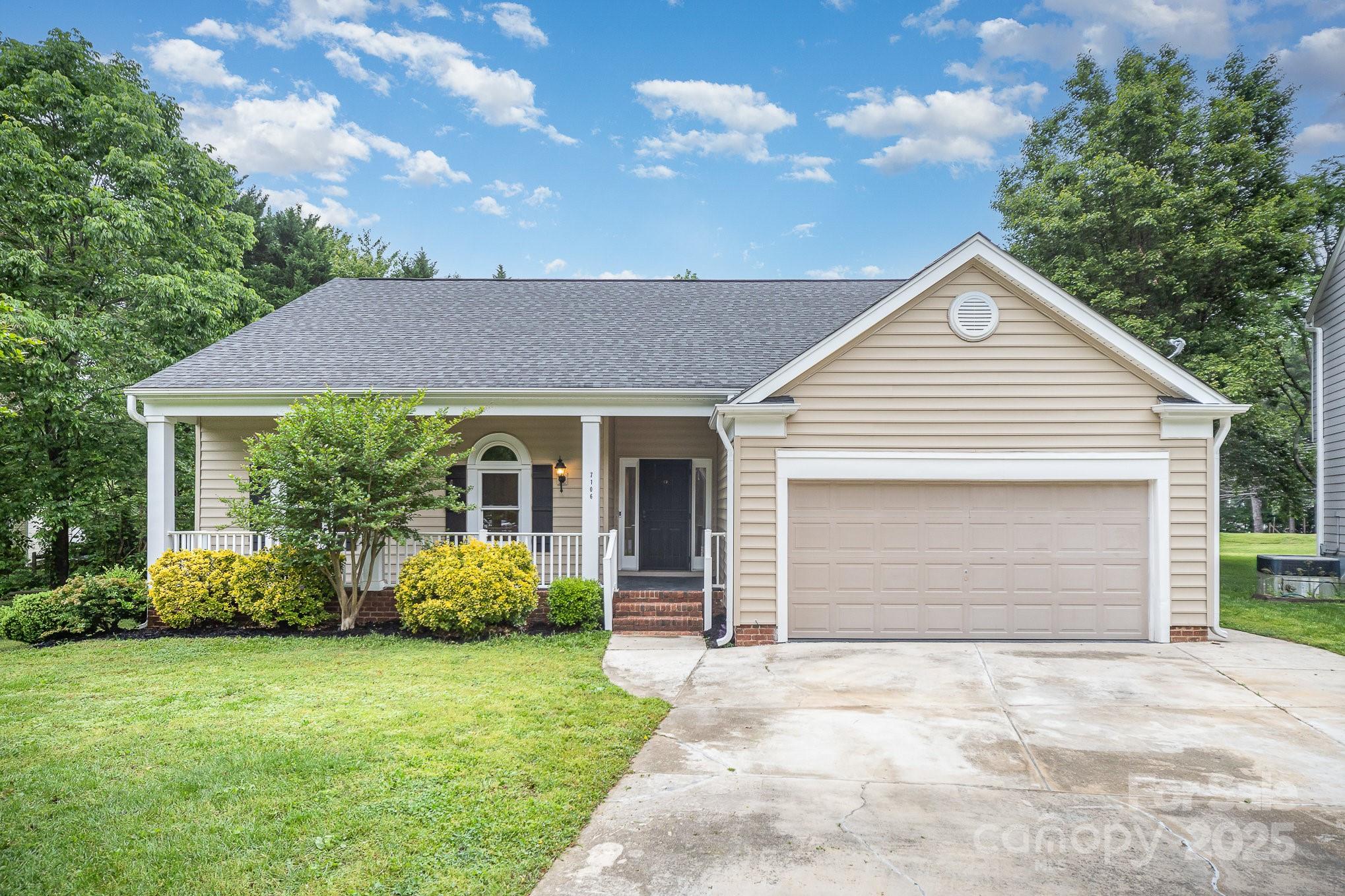 7106 Kinsmore Lane Property Photo 1