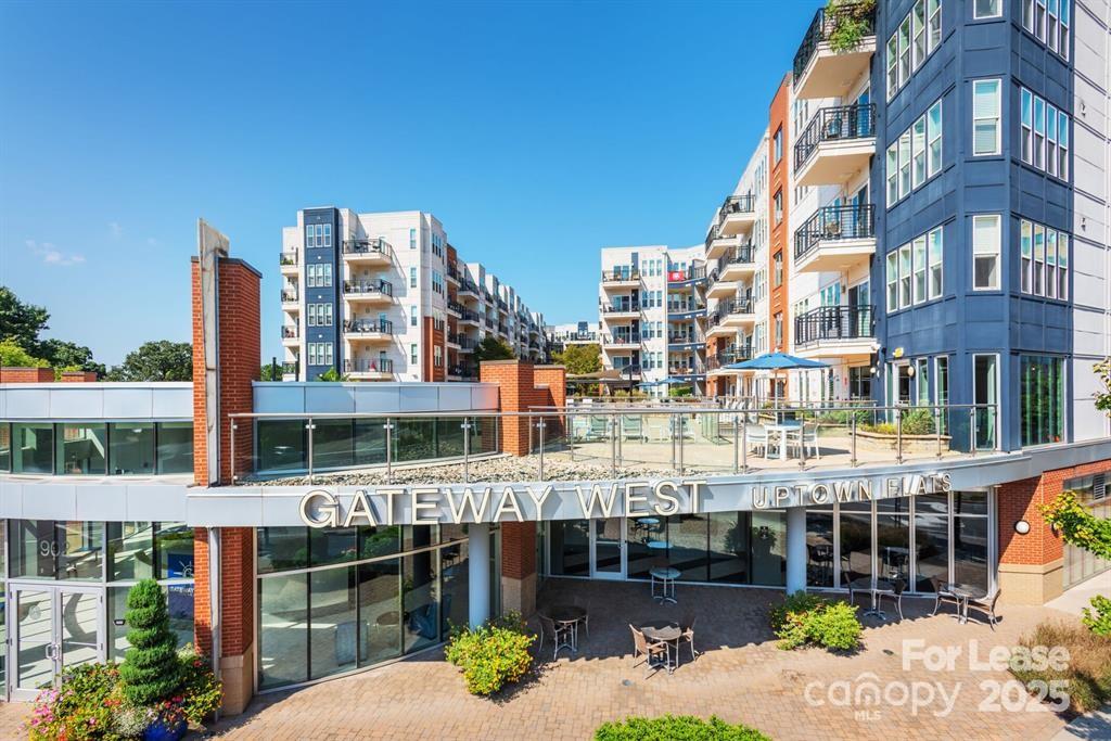 902 West Fourth Street Gradin Property Photo 2