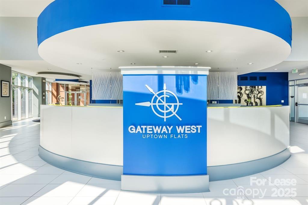 902 West Fourth Street Gradin Property Photo 4