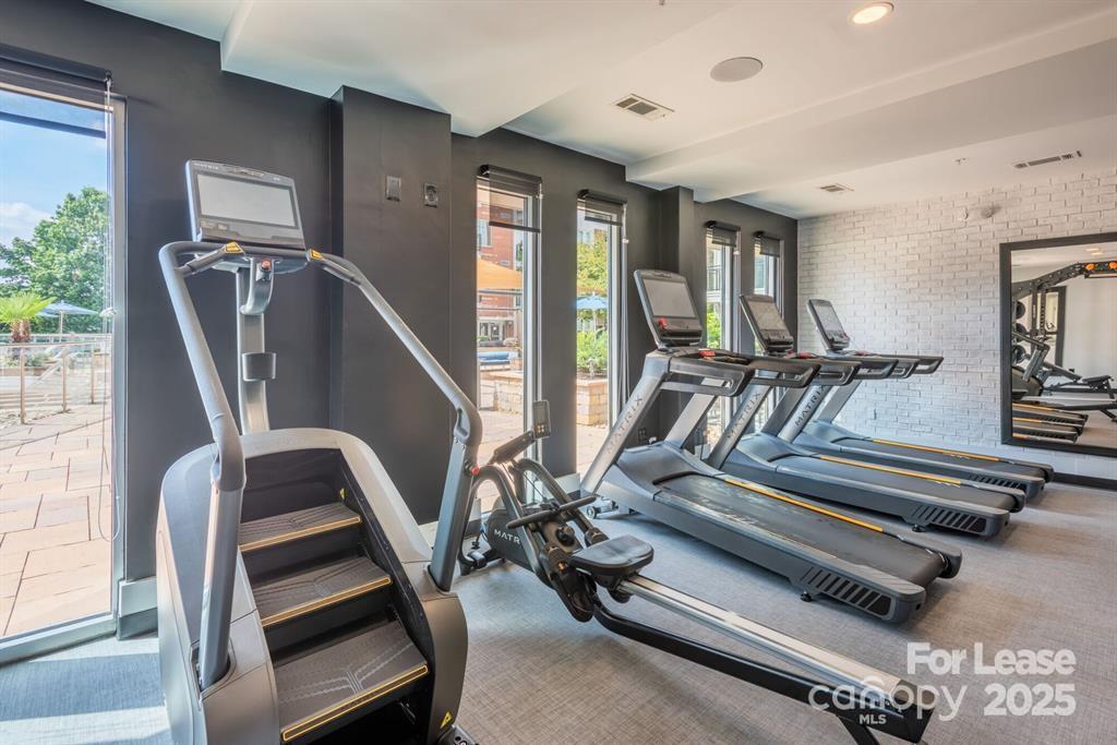 902 West Fourth Street Gradin Property Photo 17