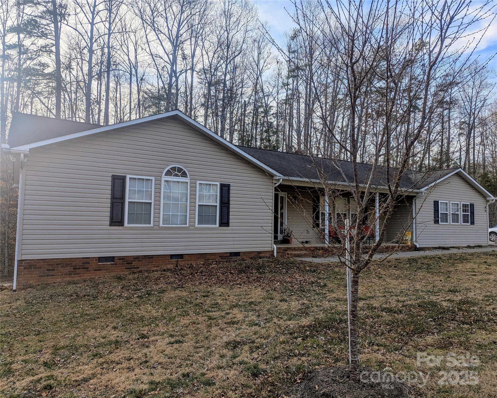 86 Springdale Drive Property Photo