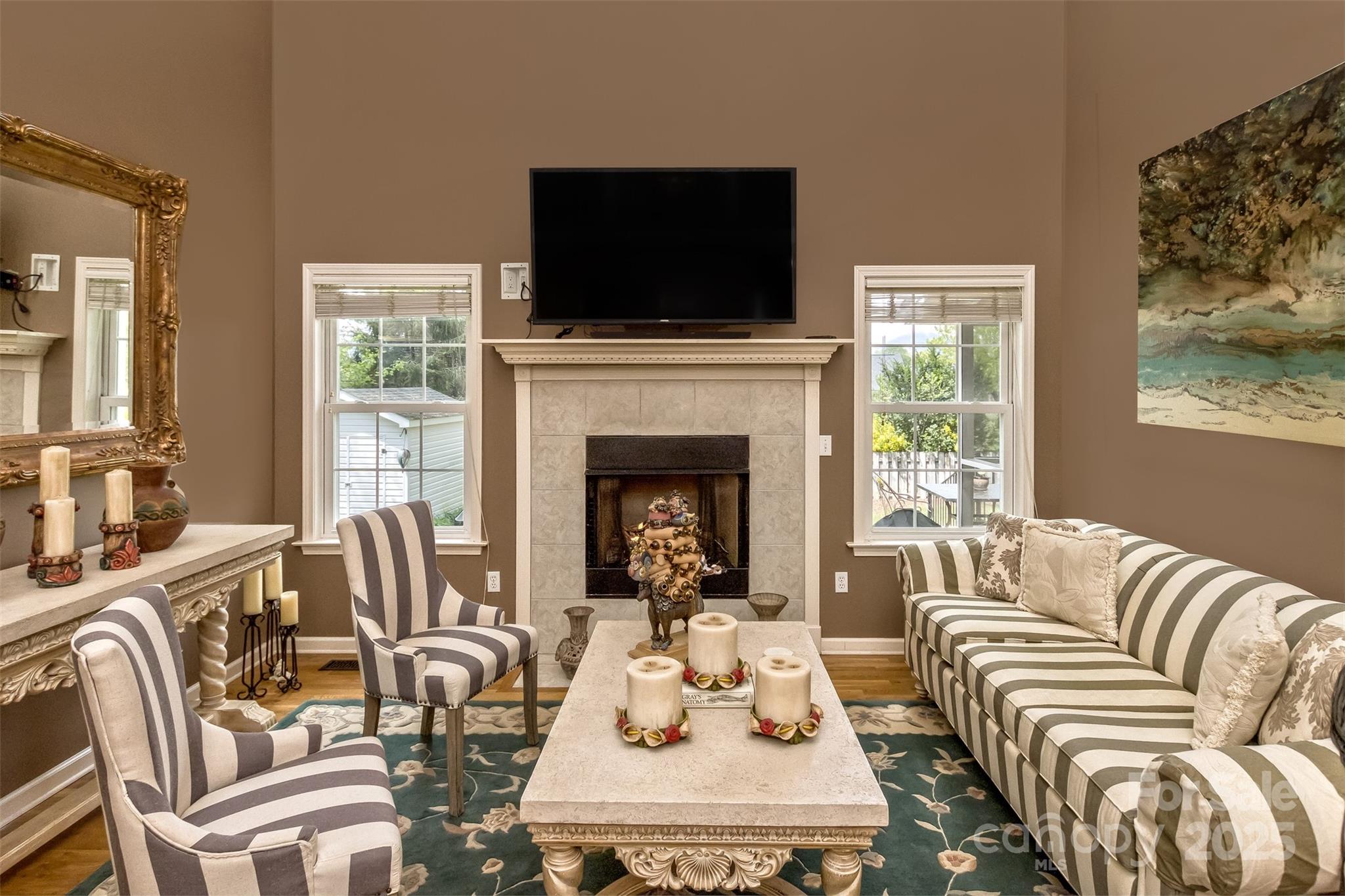 301 Theron Court Property Photo 10