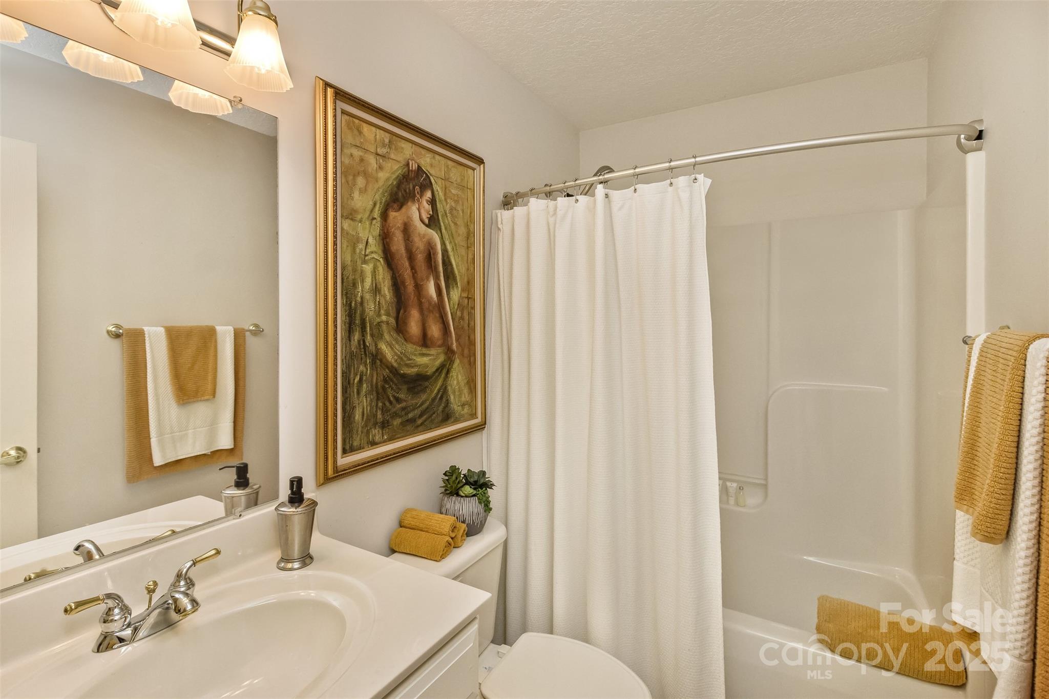 301 Theron Court Property Photo 24