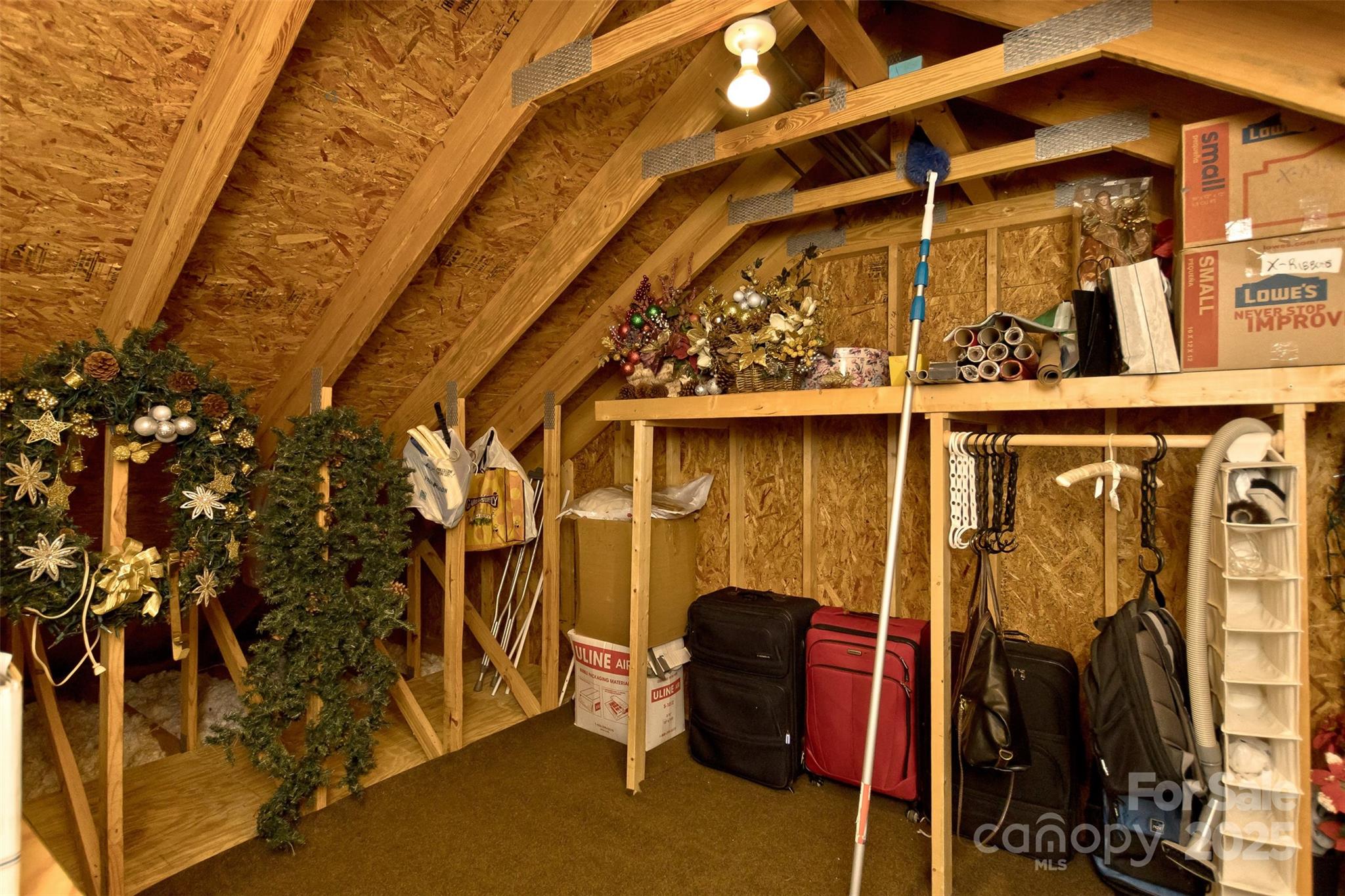 301 Theron Court Property Photo 26