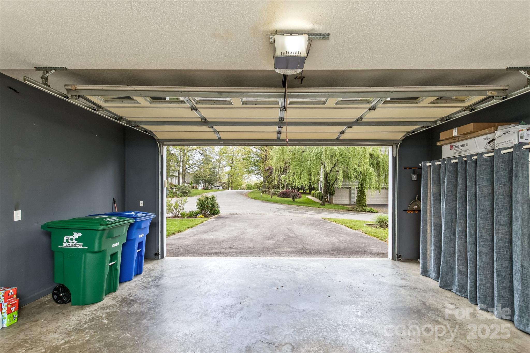 301 Theron Court Property Photo 27