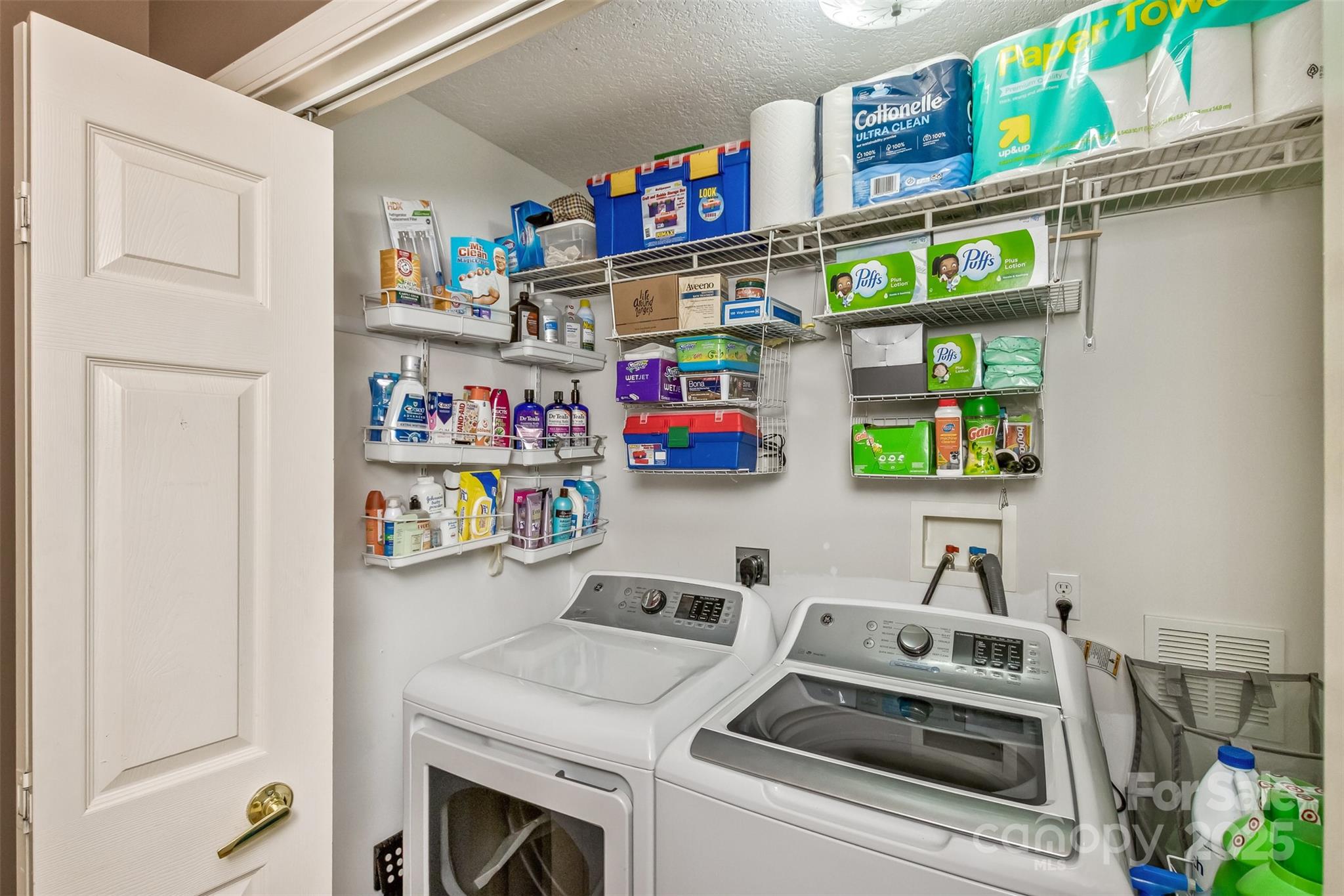 301 Theron Court Property Photo 29