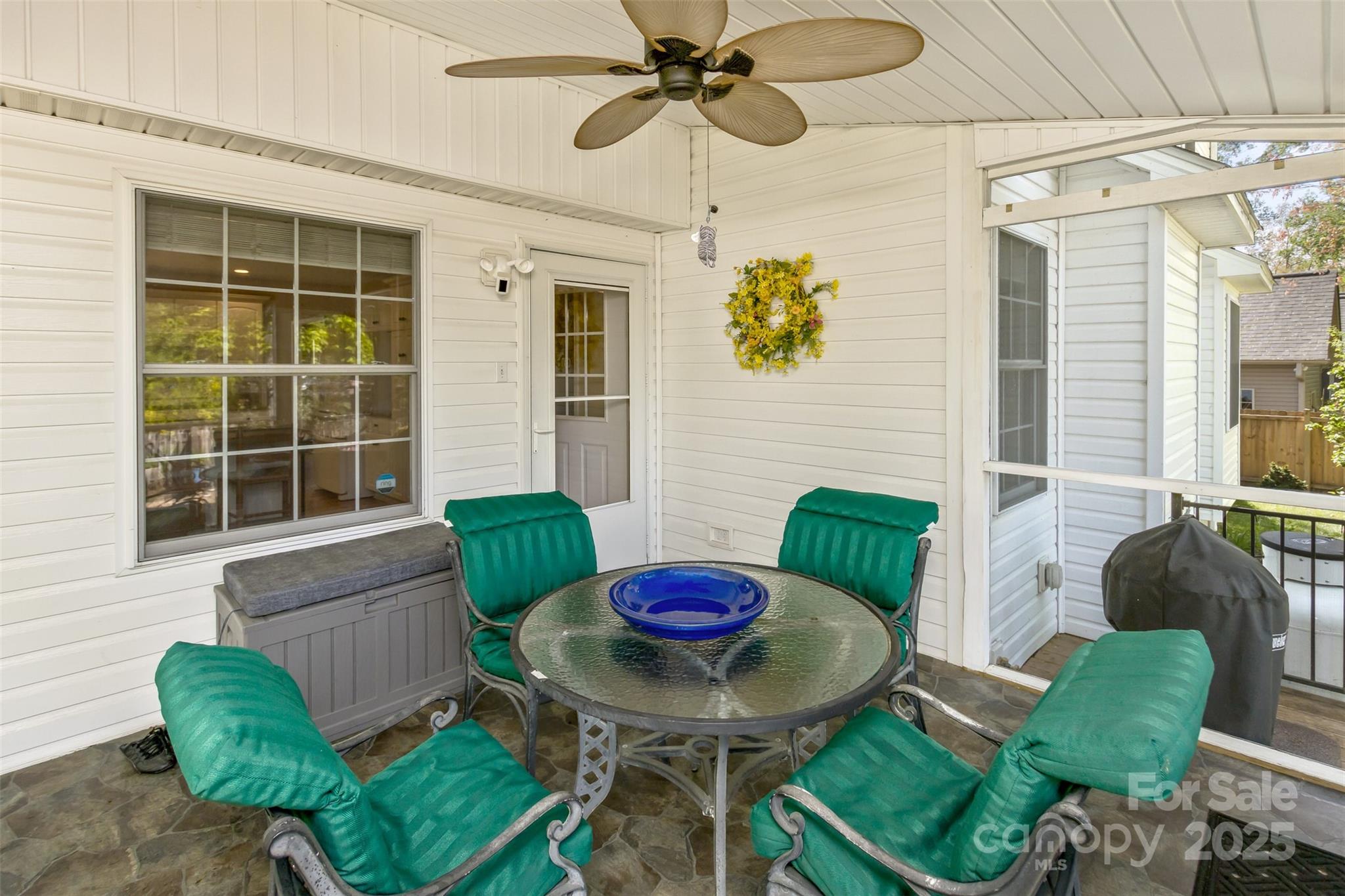 301 Theron Court Property Photo 31