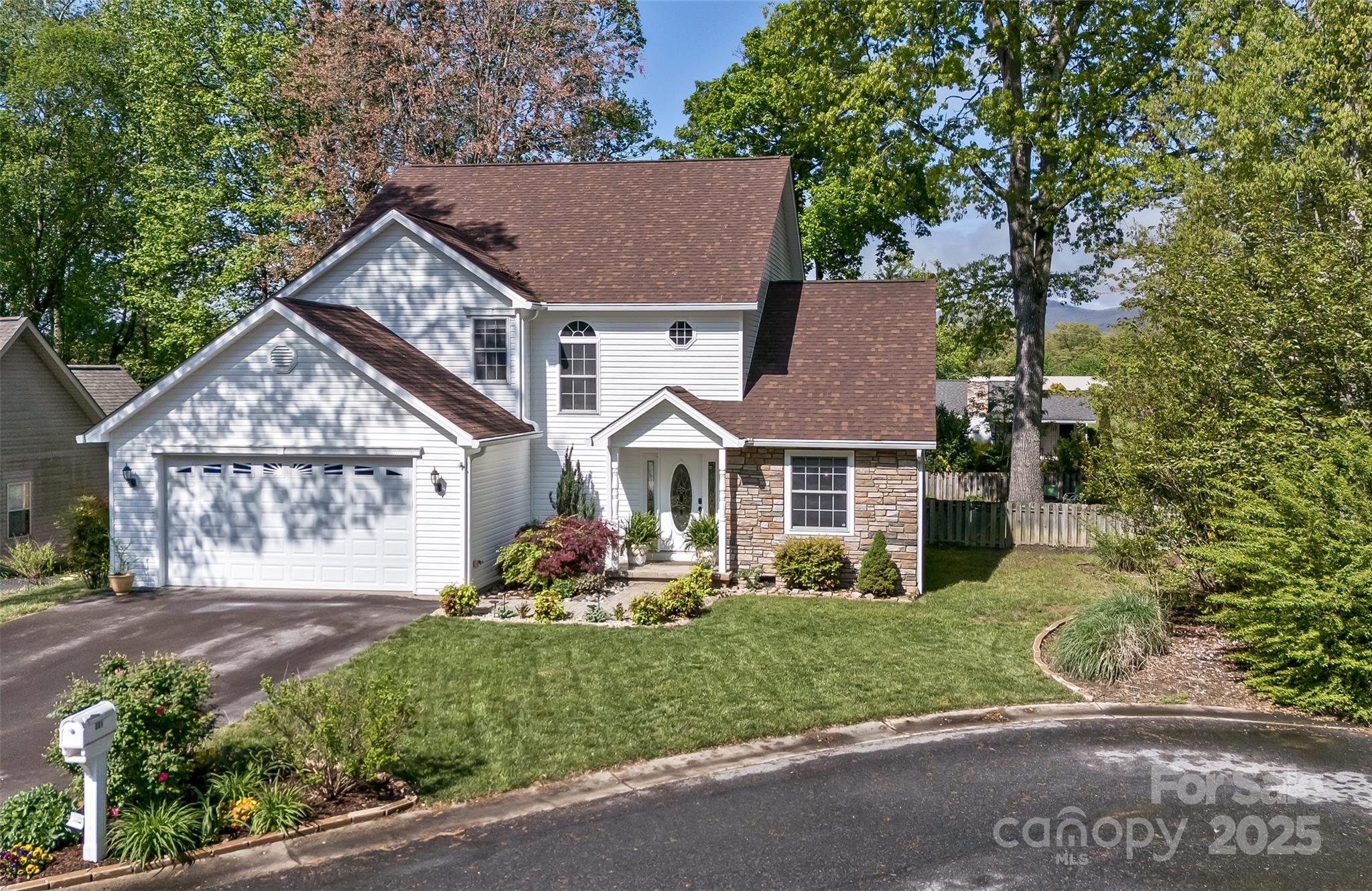 301 Theron Court Property Photo 38