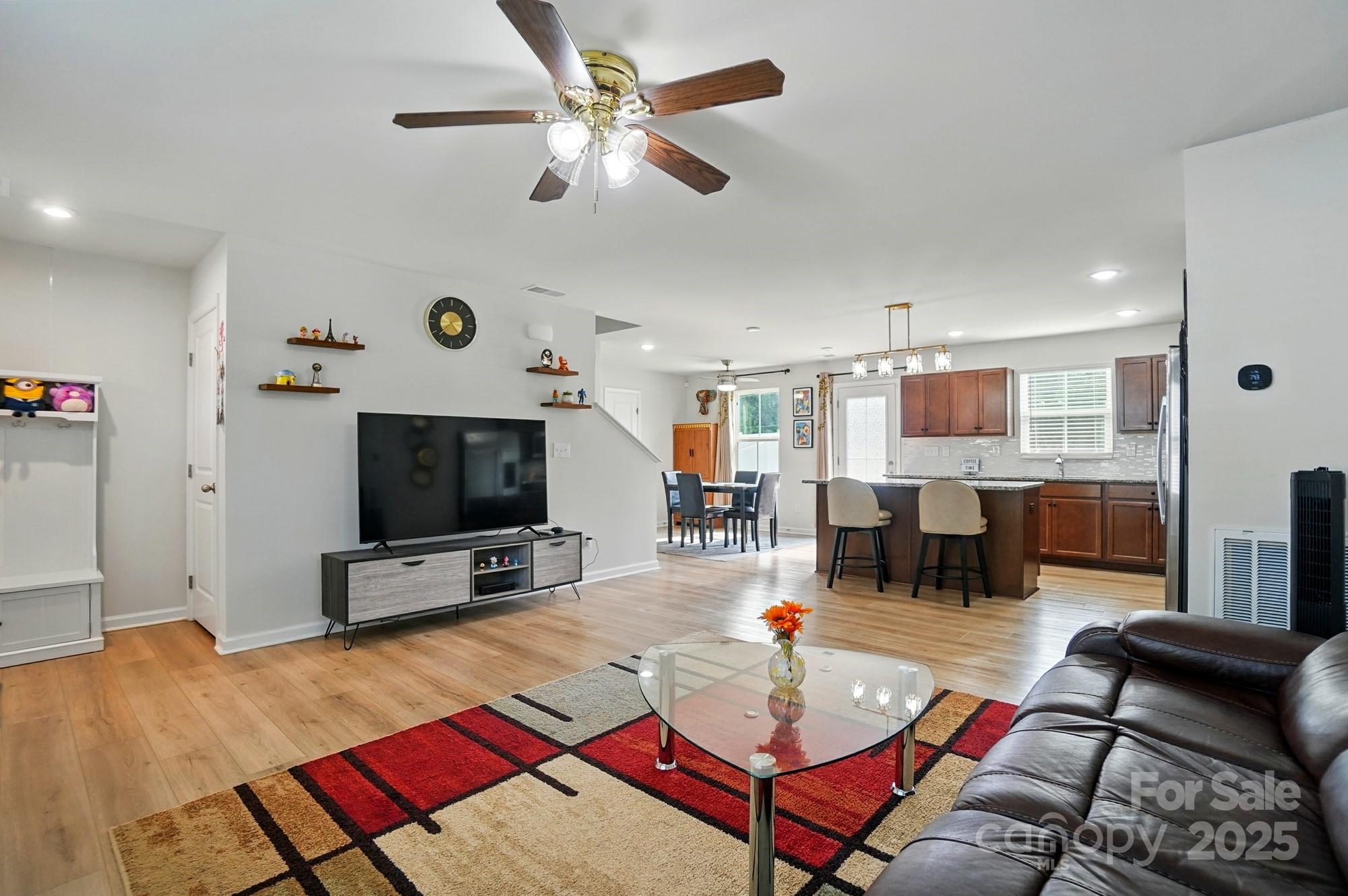 4439 Wild Ridge Drive Property Photo 6