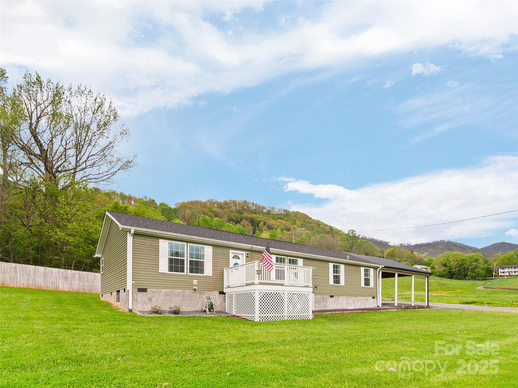 51 Blazing Trail Property Photo