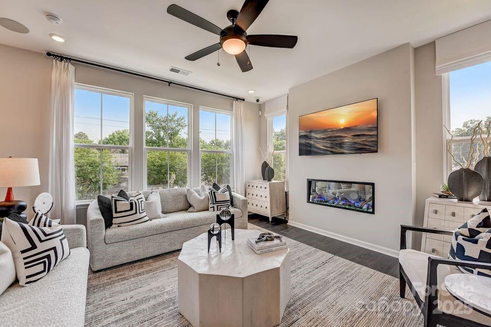 733 Hoke Lane Property Photo