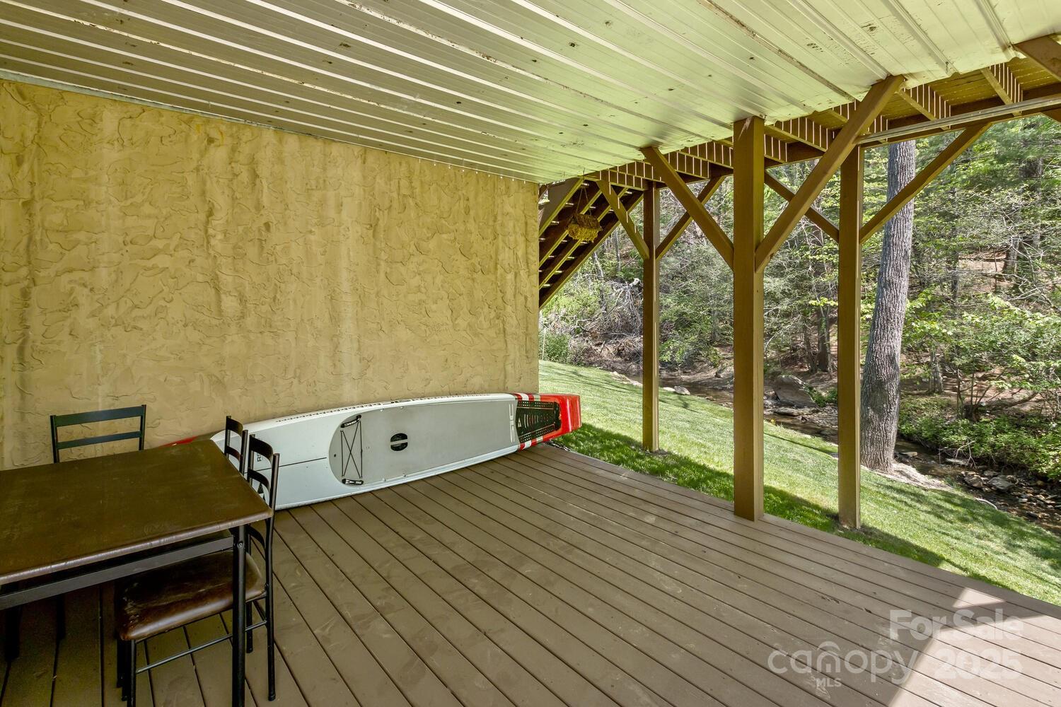 689 New Haw Creek Road Property Photo 25