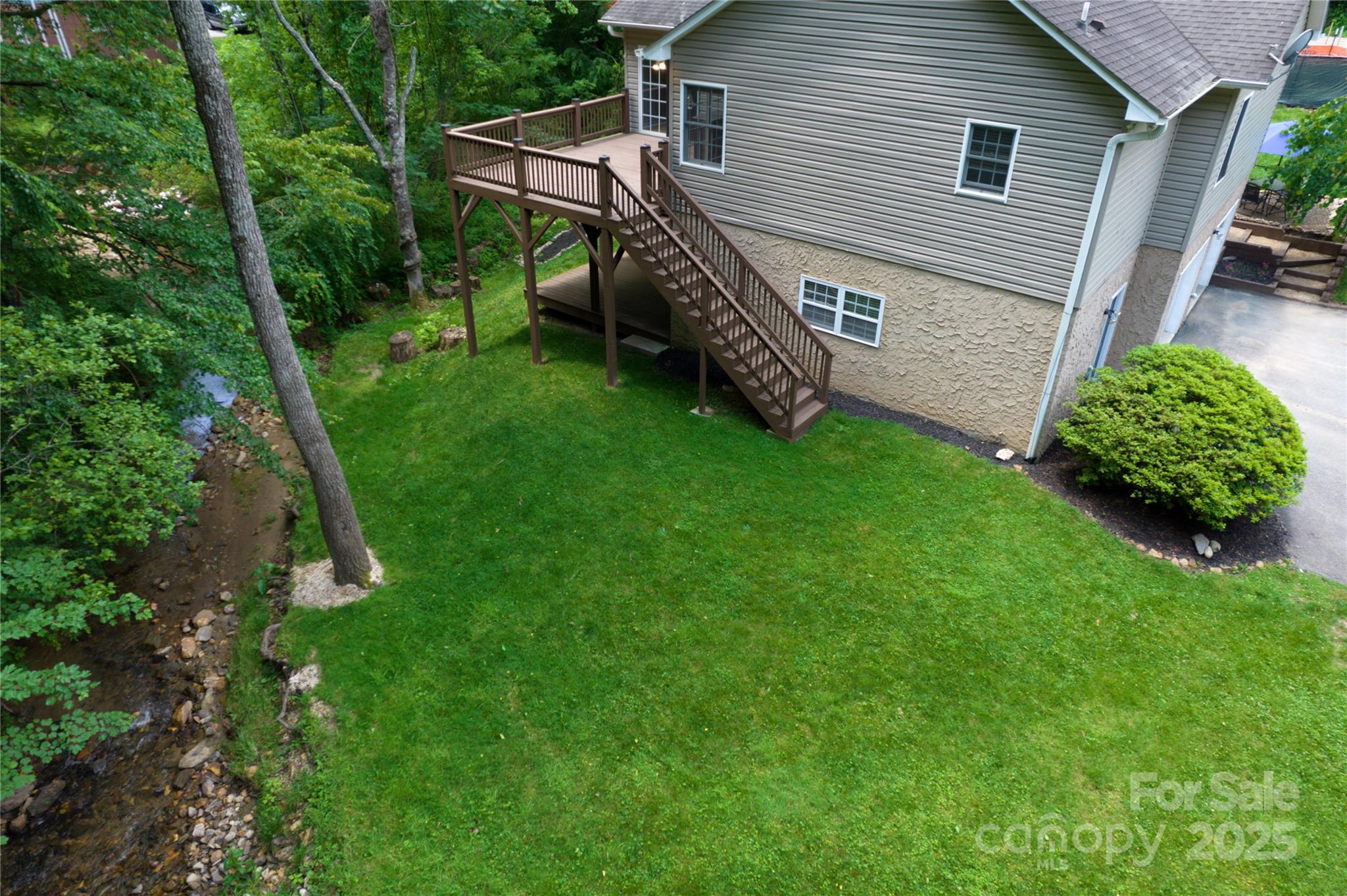 689 New Haw Creek Road Property Photo 47