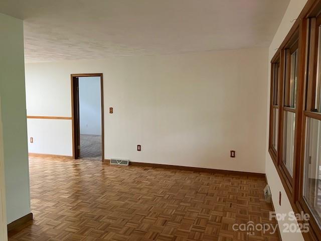 35 Upper Moffitt Road 2 Property Photo 13