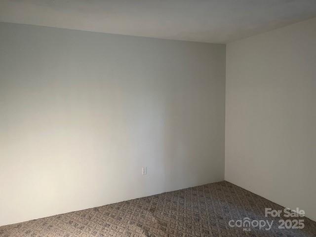 35 Upper Moffitt Road 2 Property Photo 24