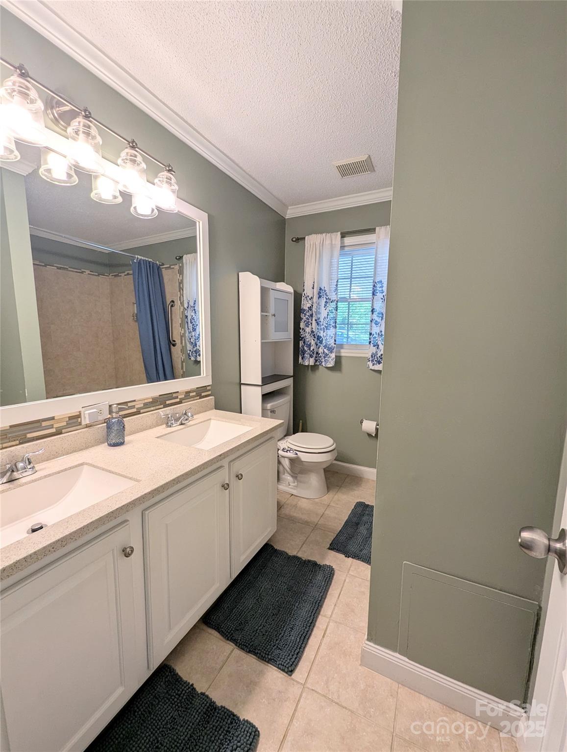 10 Sugarloaf Lane 08 Property Photo 6