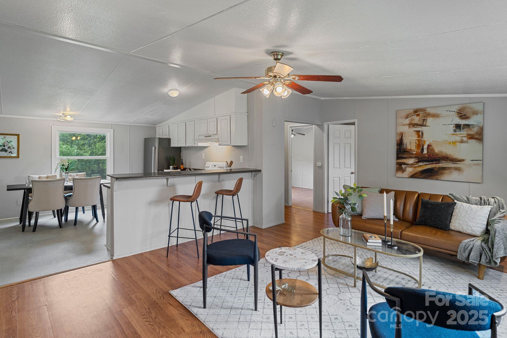 304 New Hope Road Property Photo