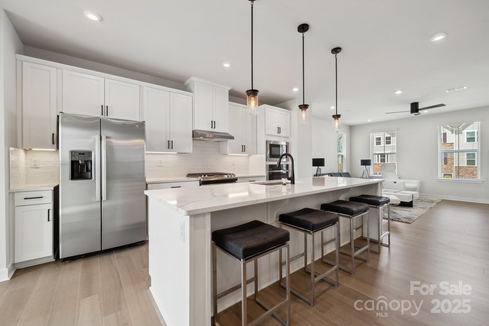 9823 Oaklawn Boulevard Property Photo 1