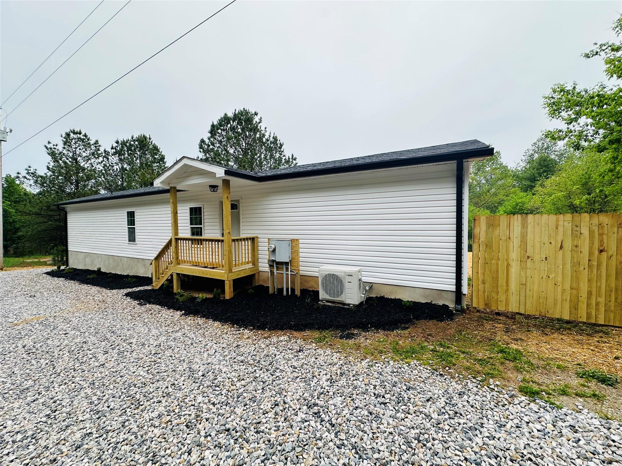 2220 Tatertown Loop Property Photo
