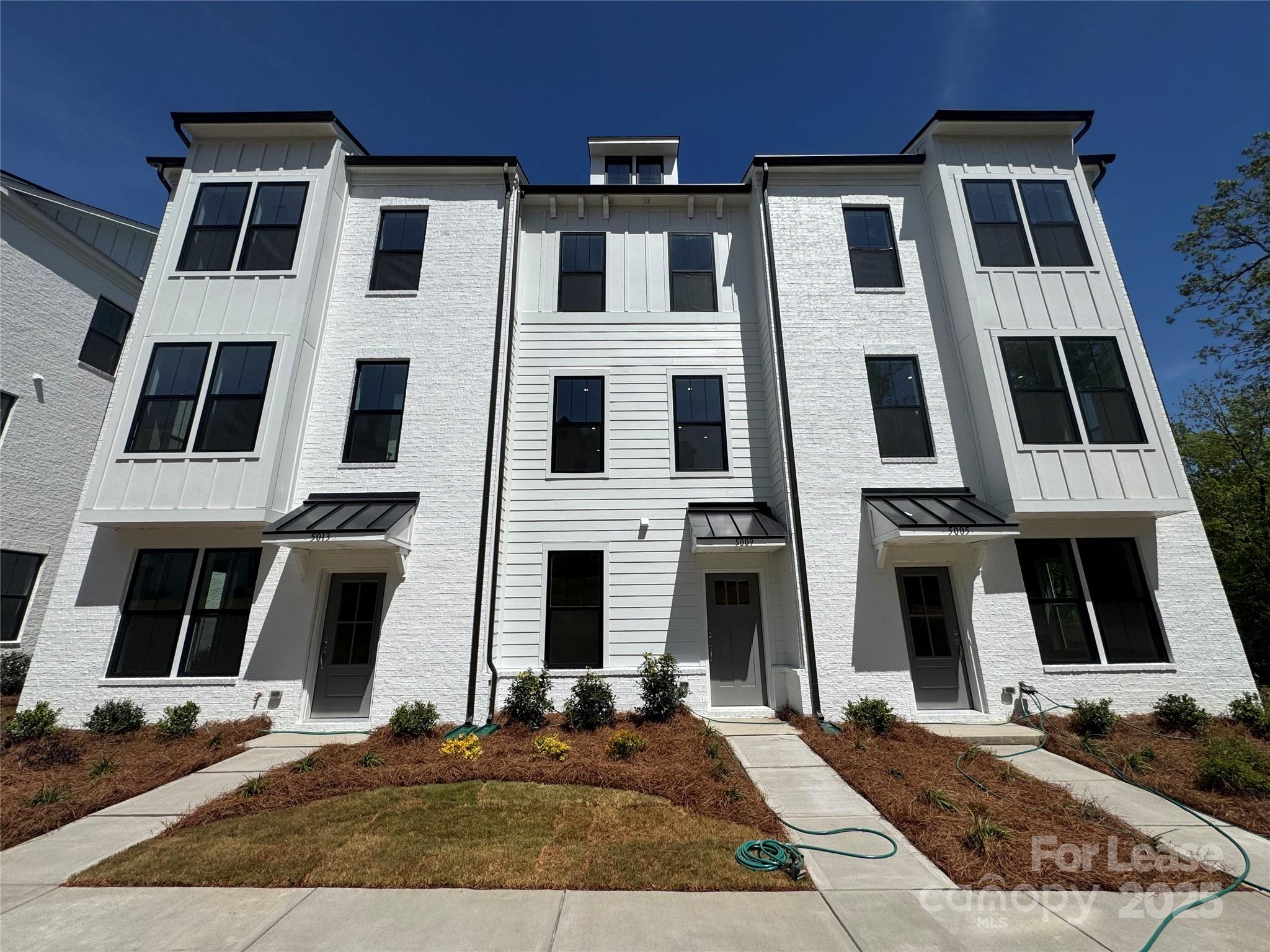 5009 Layman Drive Property Photo