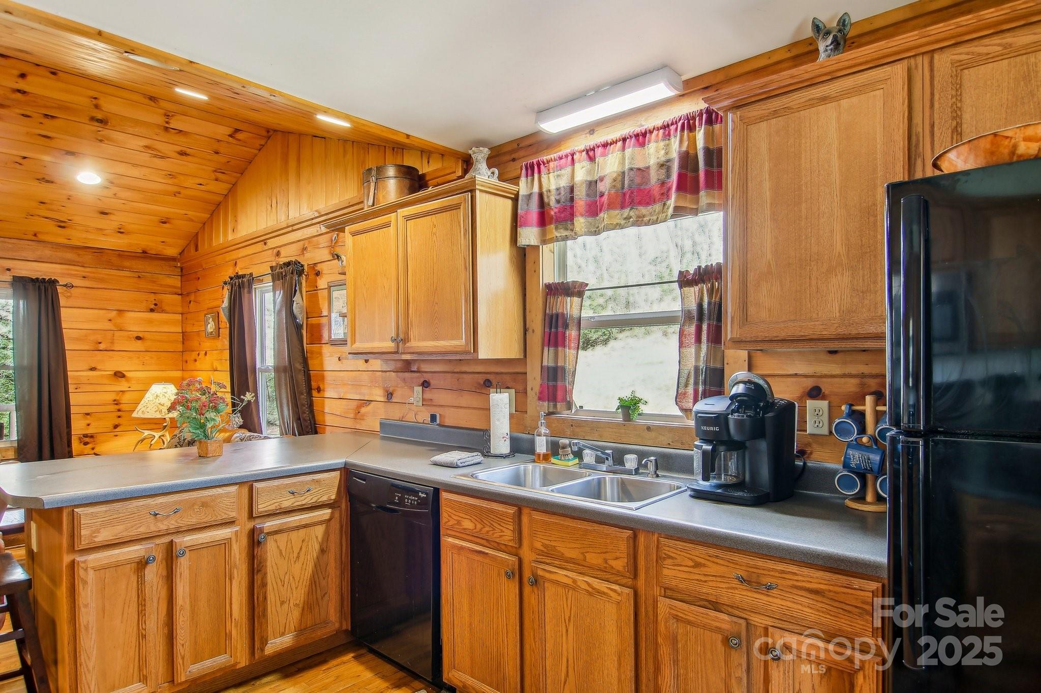 33 Shepherds Creek Road Property Photo 22