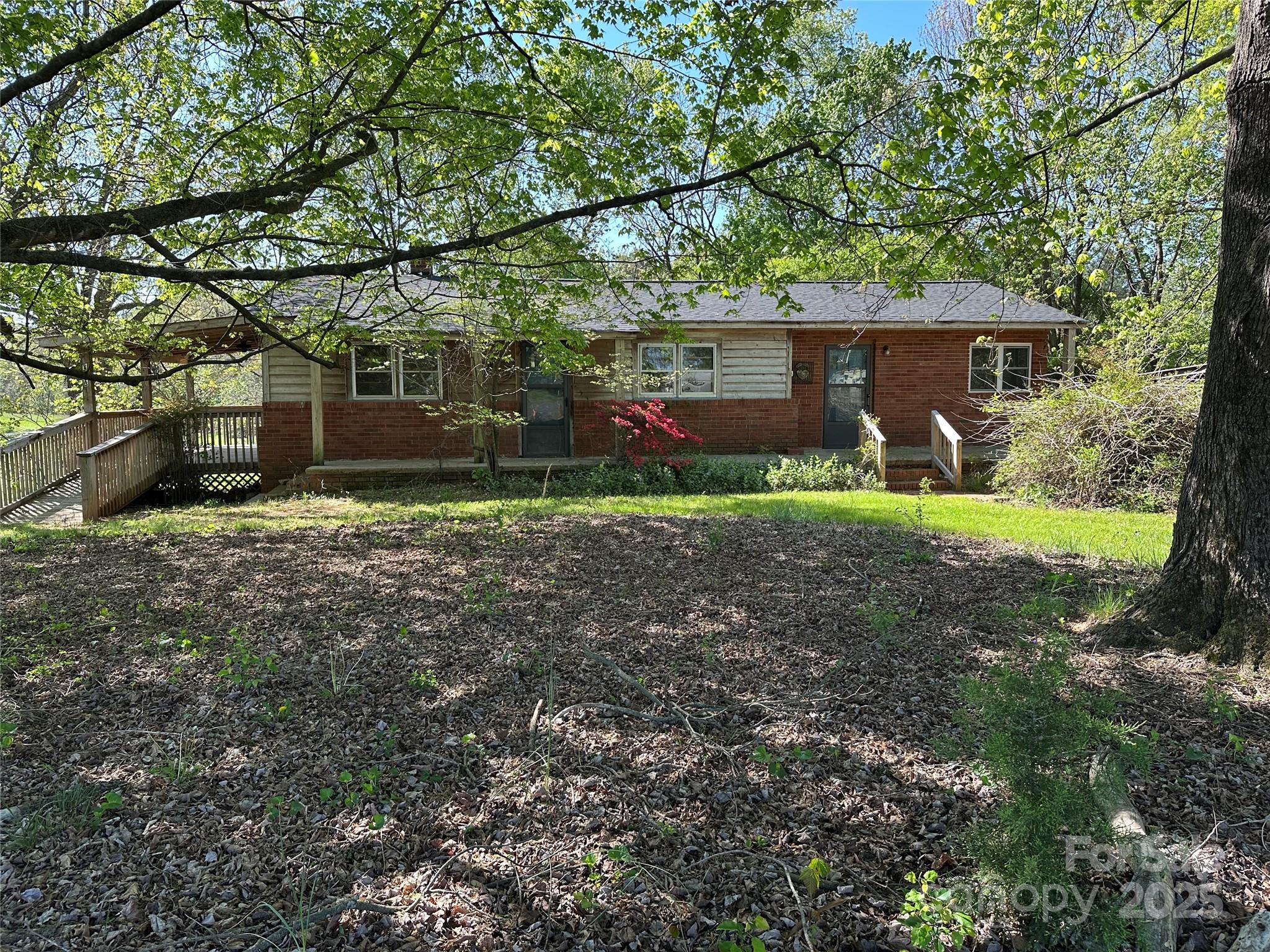 3063 Liledoun Road Property Photo
