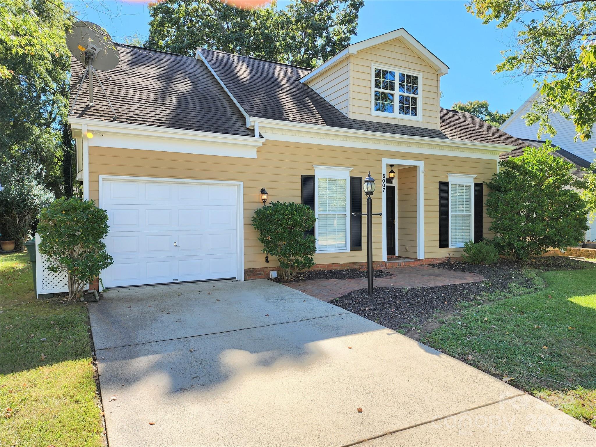 6007 Kenmore Lane Property Photo