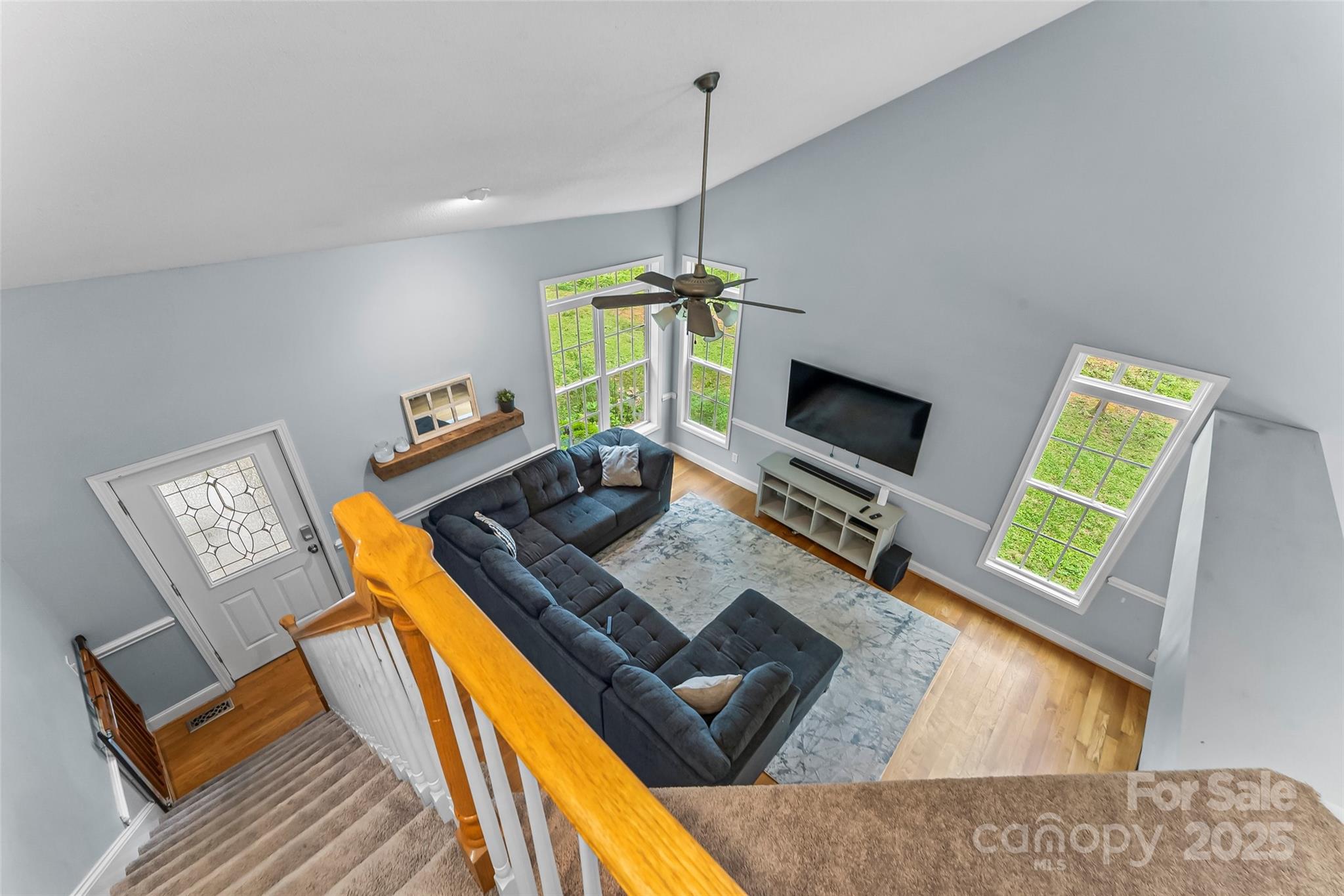 4927 Gateway Drive Property Photo 10