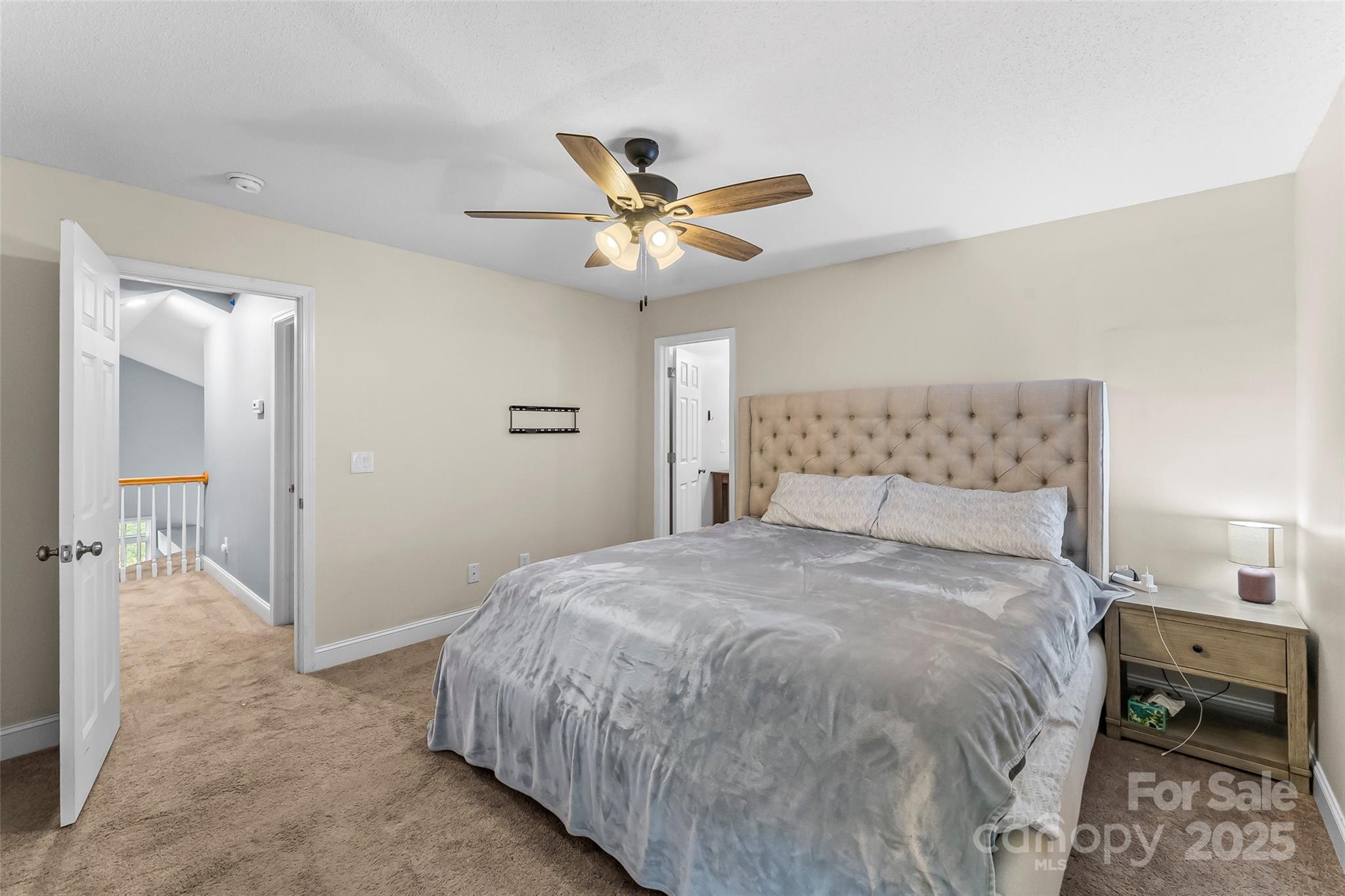 4927 Gateway Drive Property Photo 12