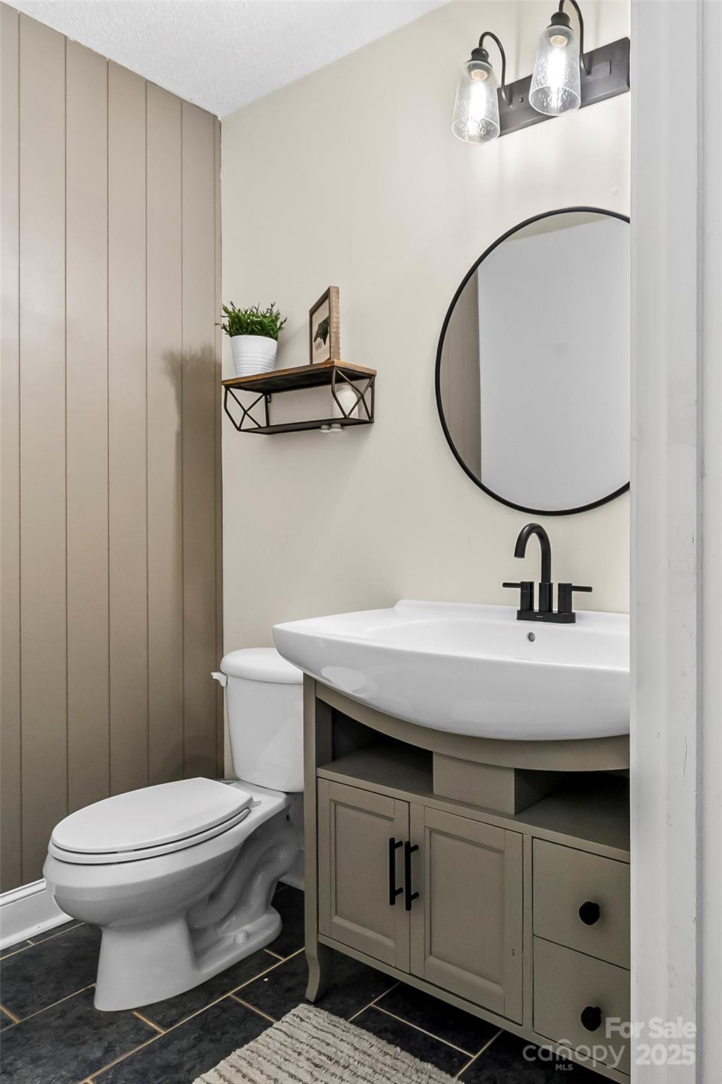 4927 Gateway Drive Property Photo 19