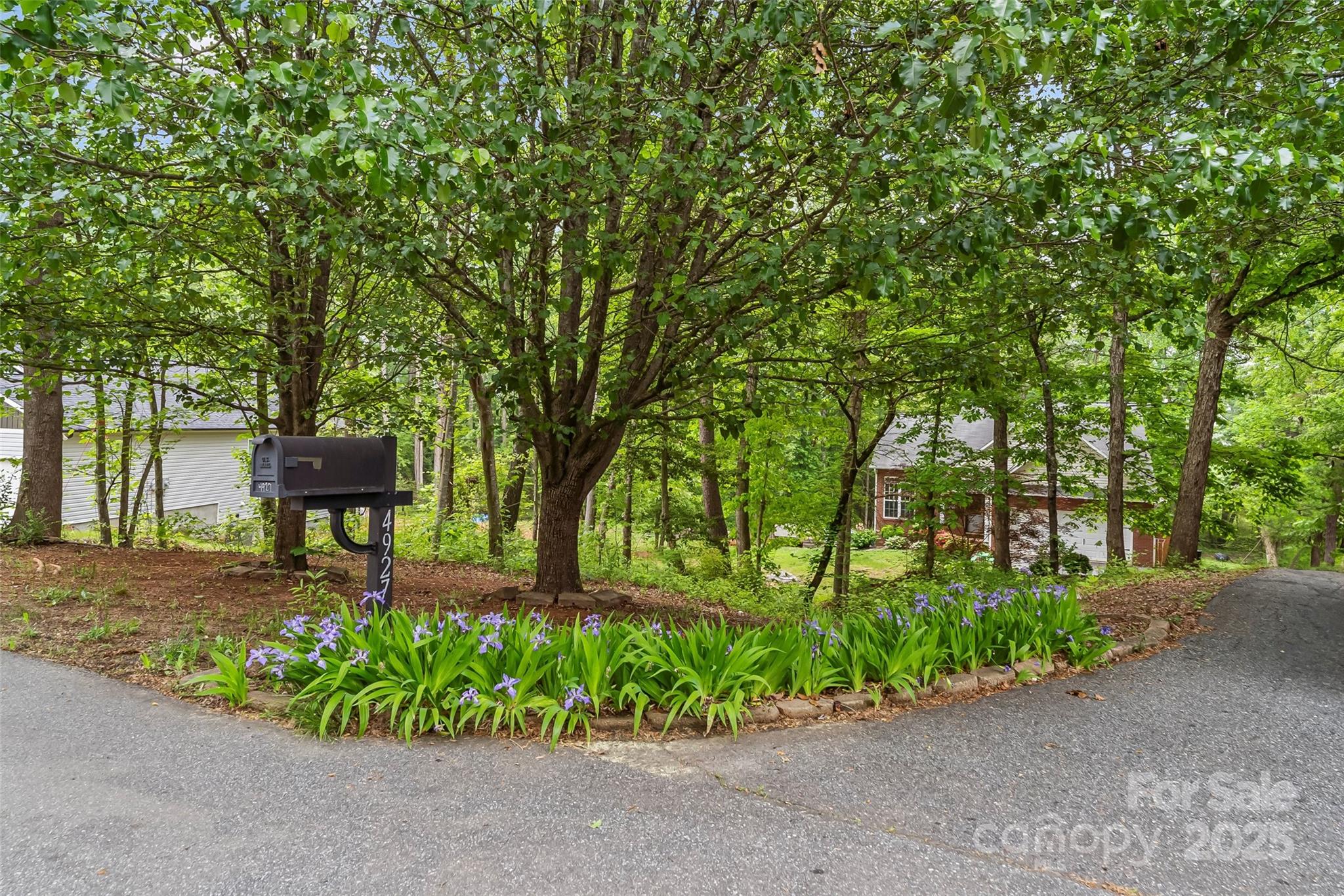 4927 Gateway Drive Property Photo 22