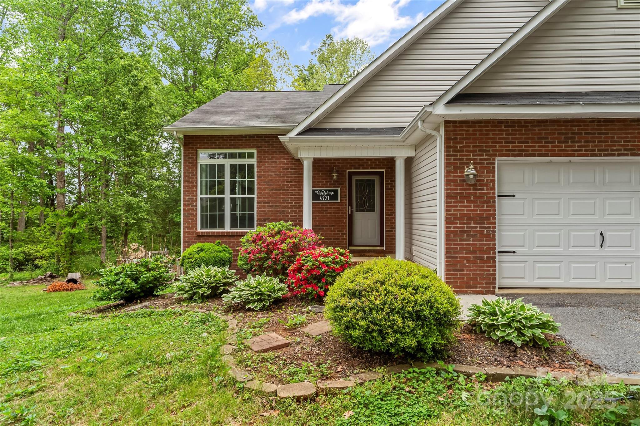 4927 Gateway Drive Property Photo 24