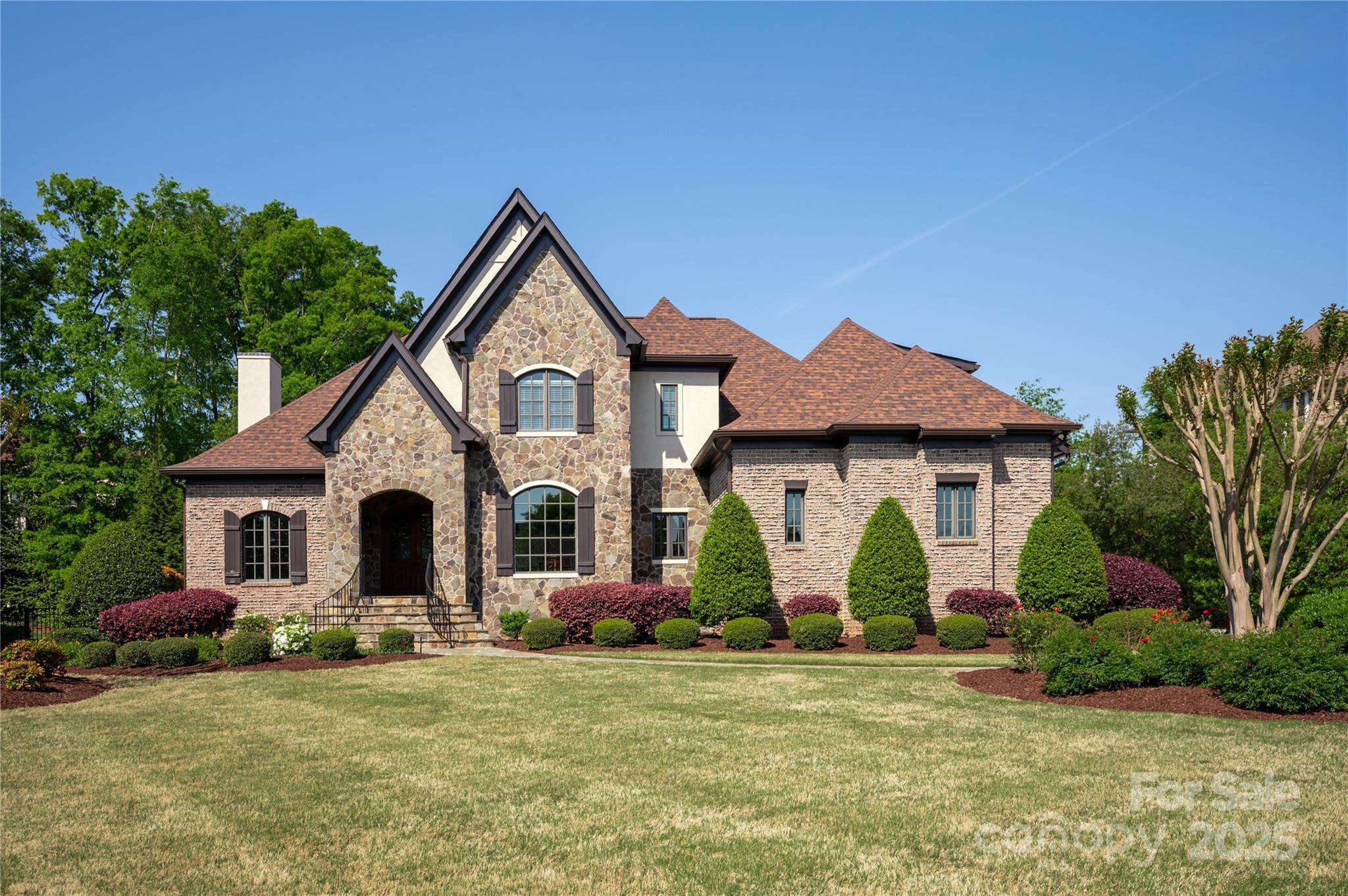 1304 Lookout Circle Property Photo