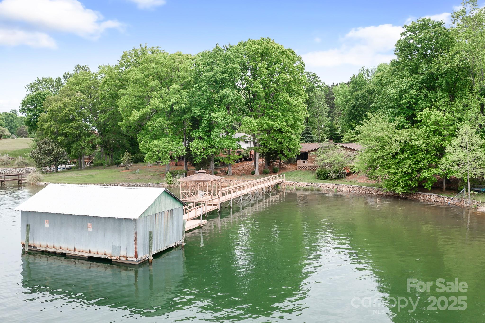 4798 Lynwood Road Property Photo