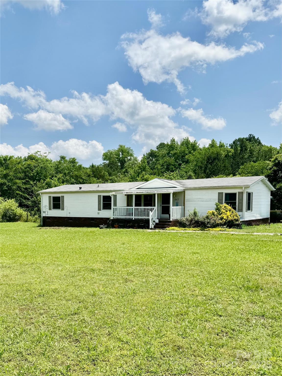 645 E Border Road Property Photo 1
