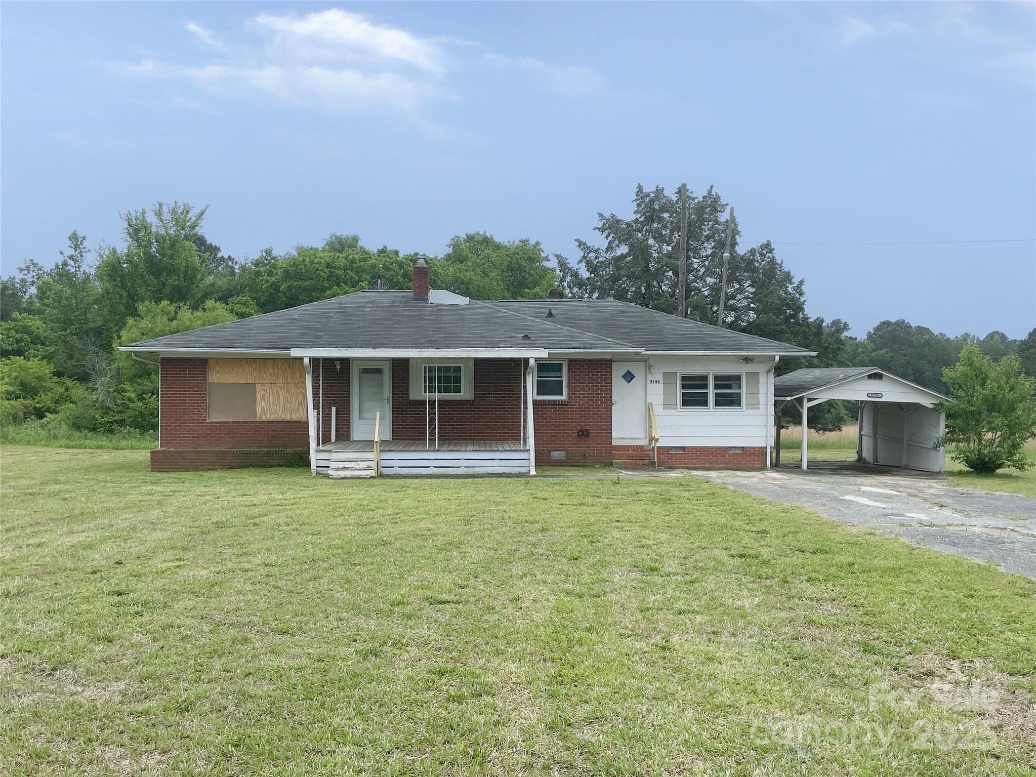 5154 Lancaster Highway Property Photo