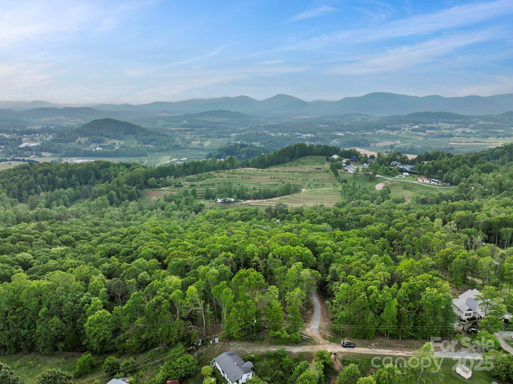 000 Jacks Paw Lane 8 Property Photo 23