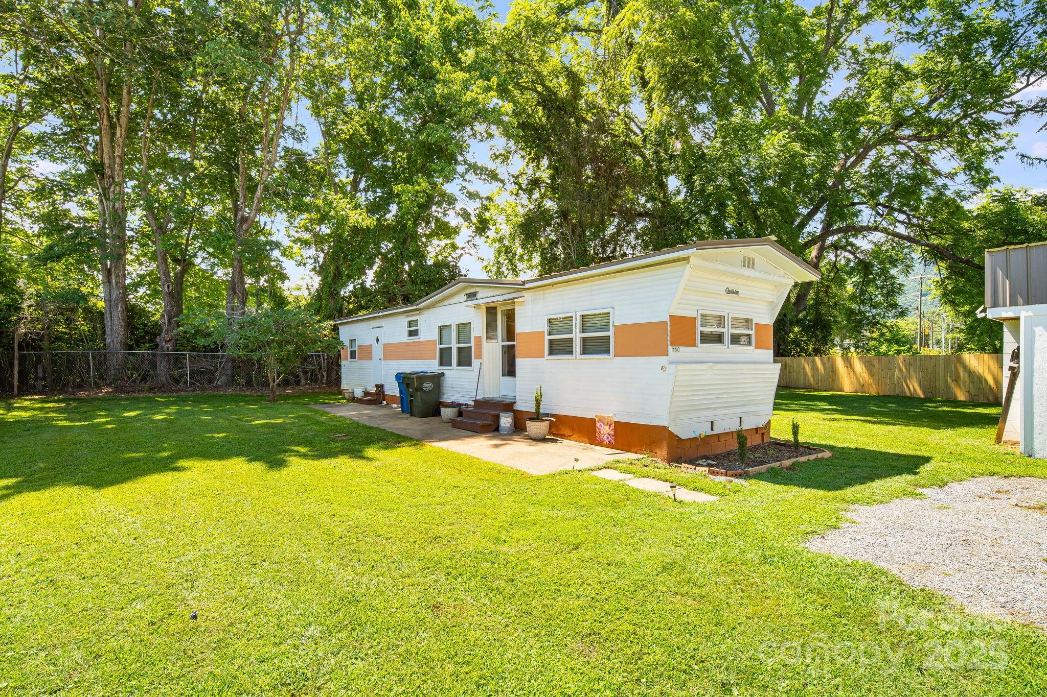560 Westwood Circle Property Photo 32