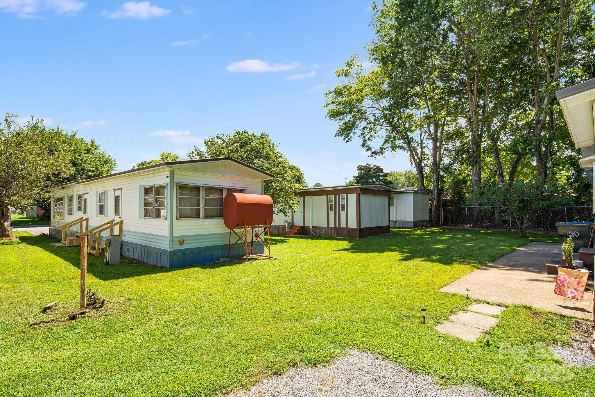 560 Westwood Circle Property Photo 33