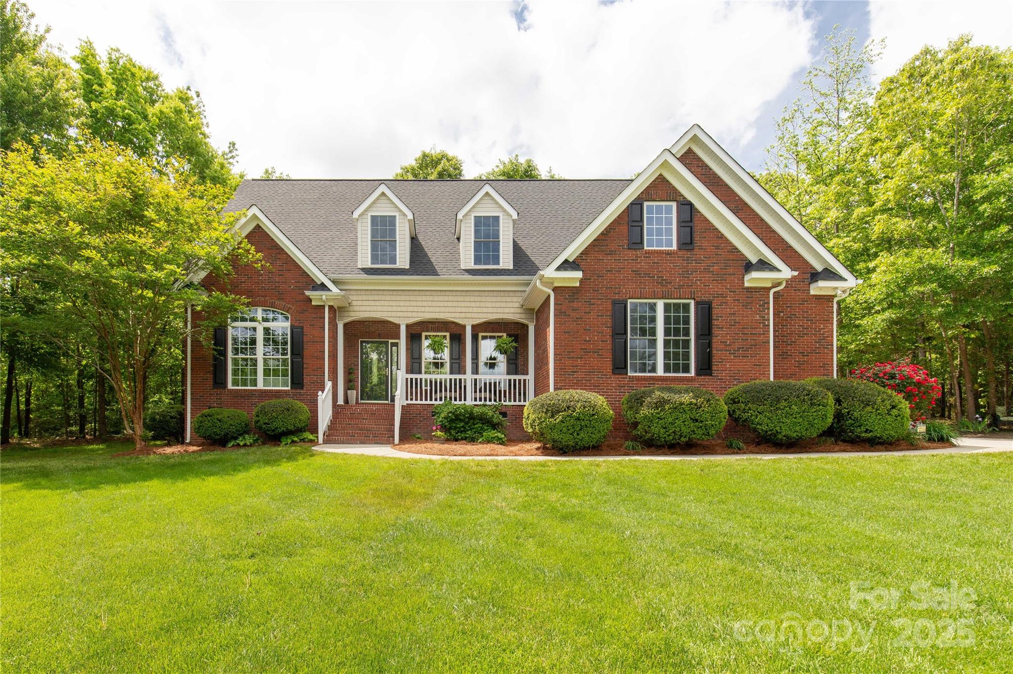 Real Estate Main Image