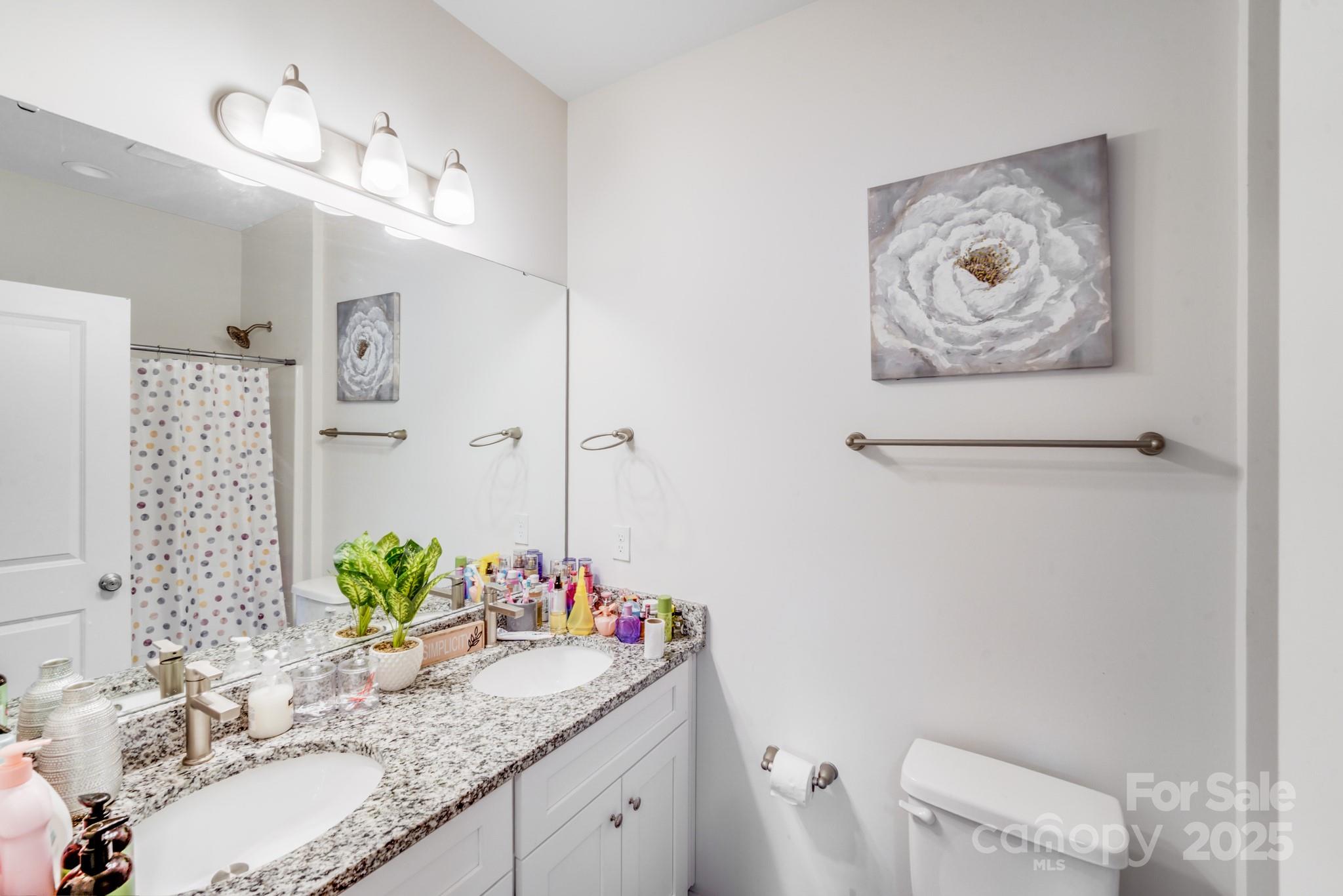 205 E Maine Avenue Property Photo 8