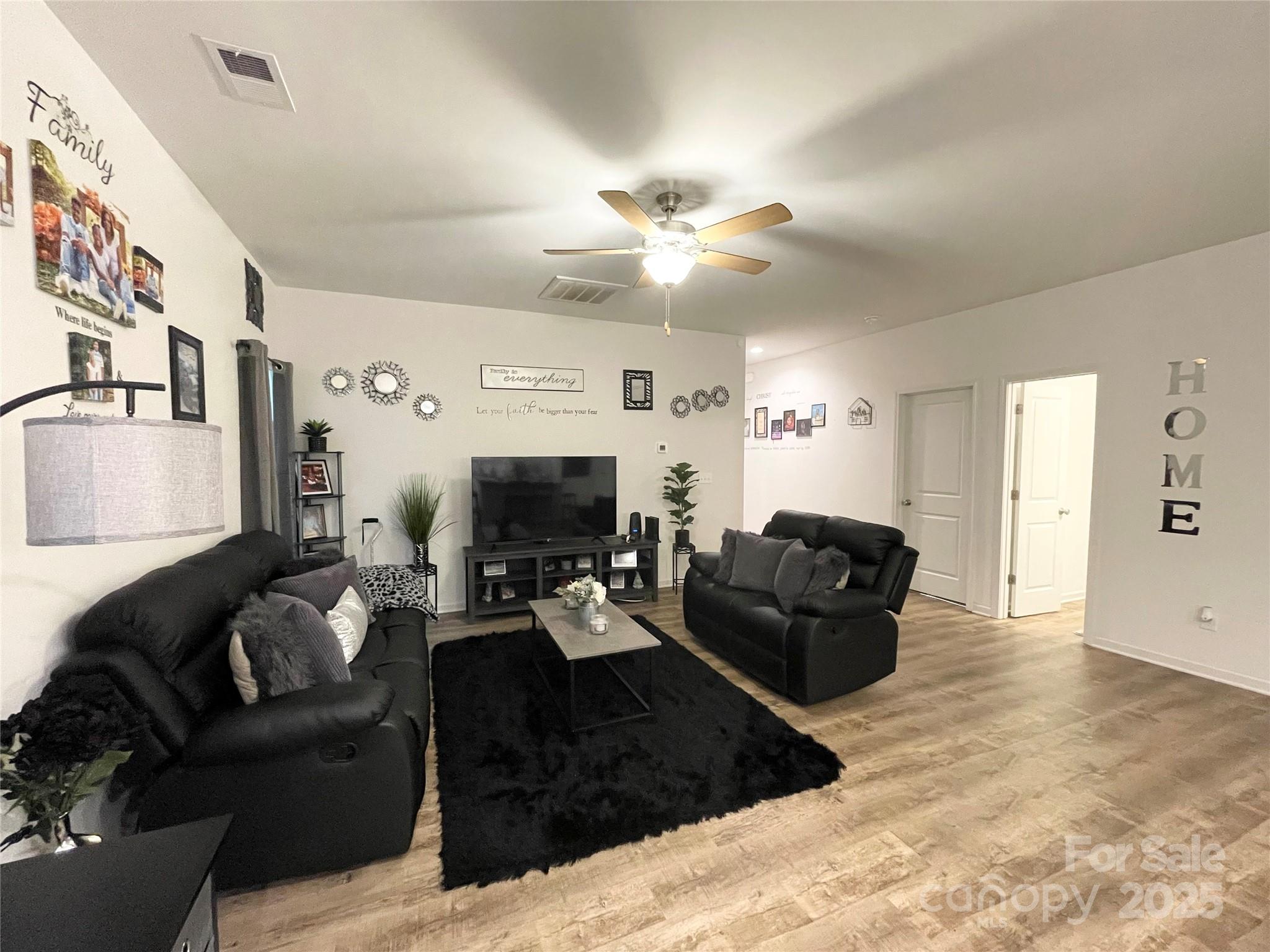 205 E Maine Avenue Property Photo 16